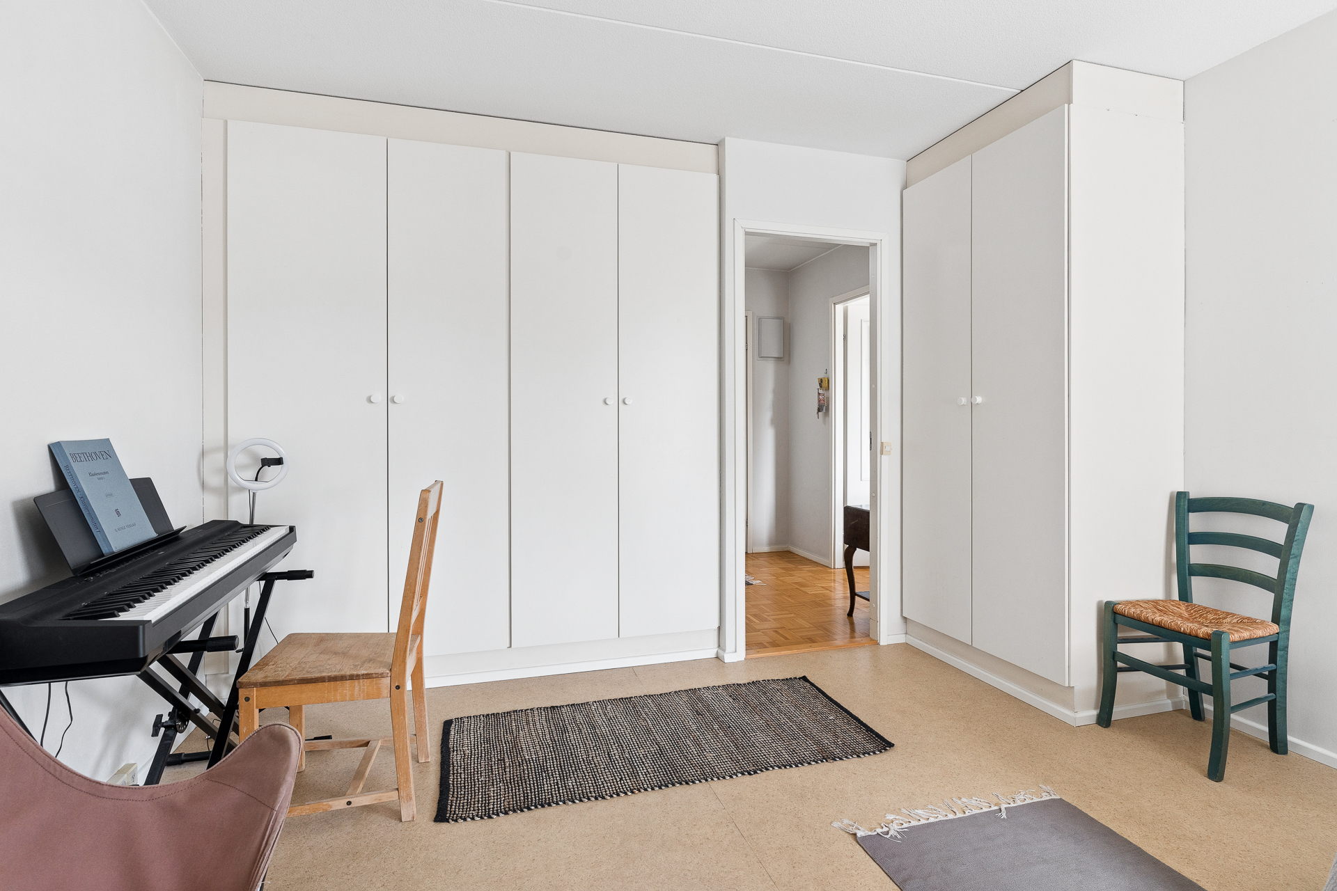 Makuuhuoneen kaapistot