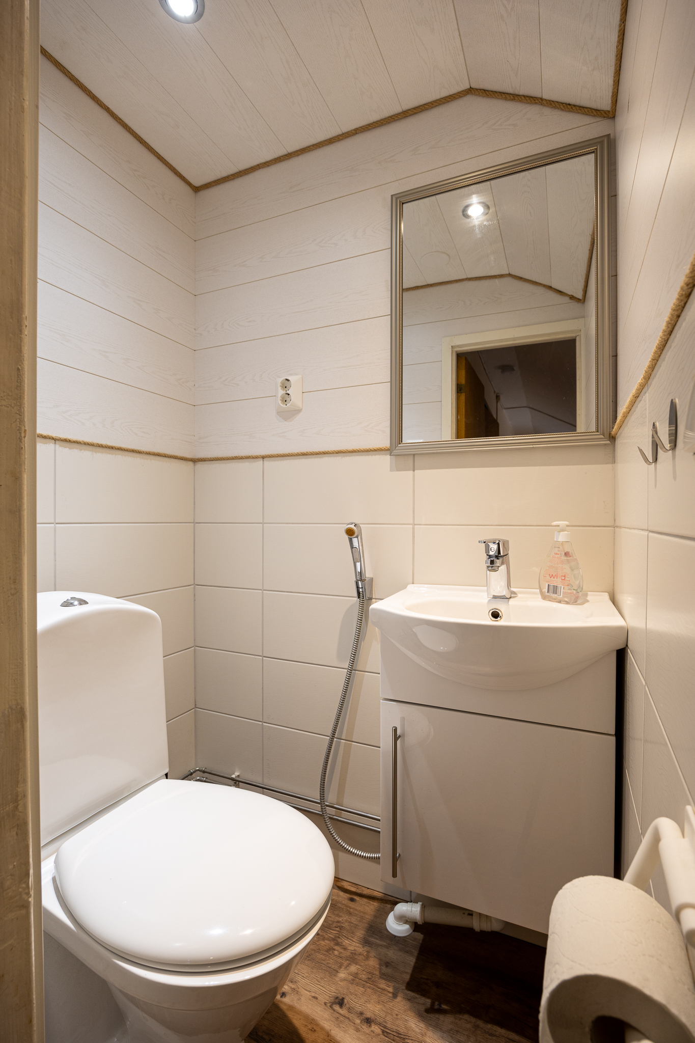 Wc yläkerta