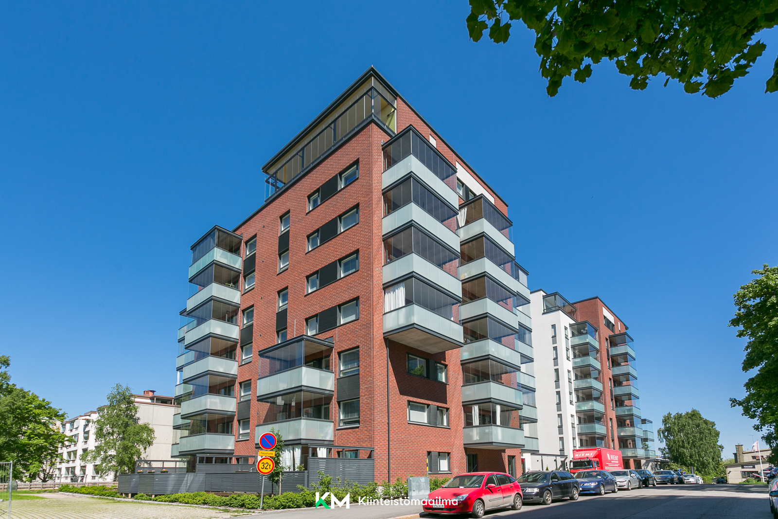 Nahkahousuntie 1, Lauttasaari, Helsinki