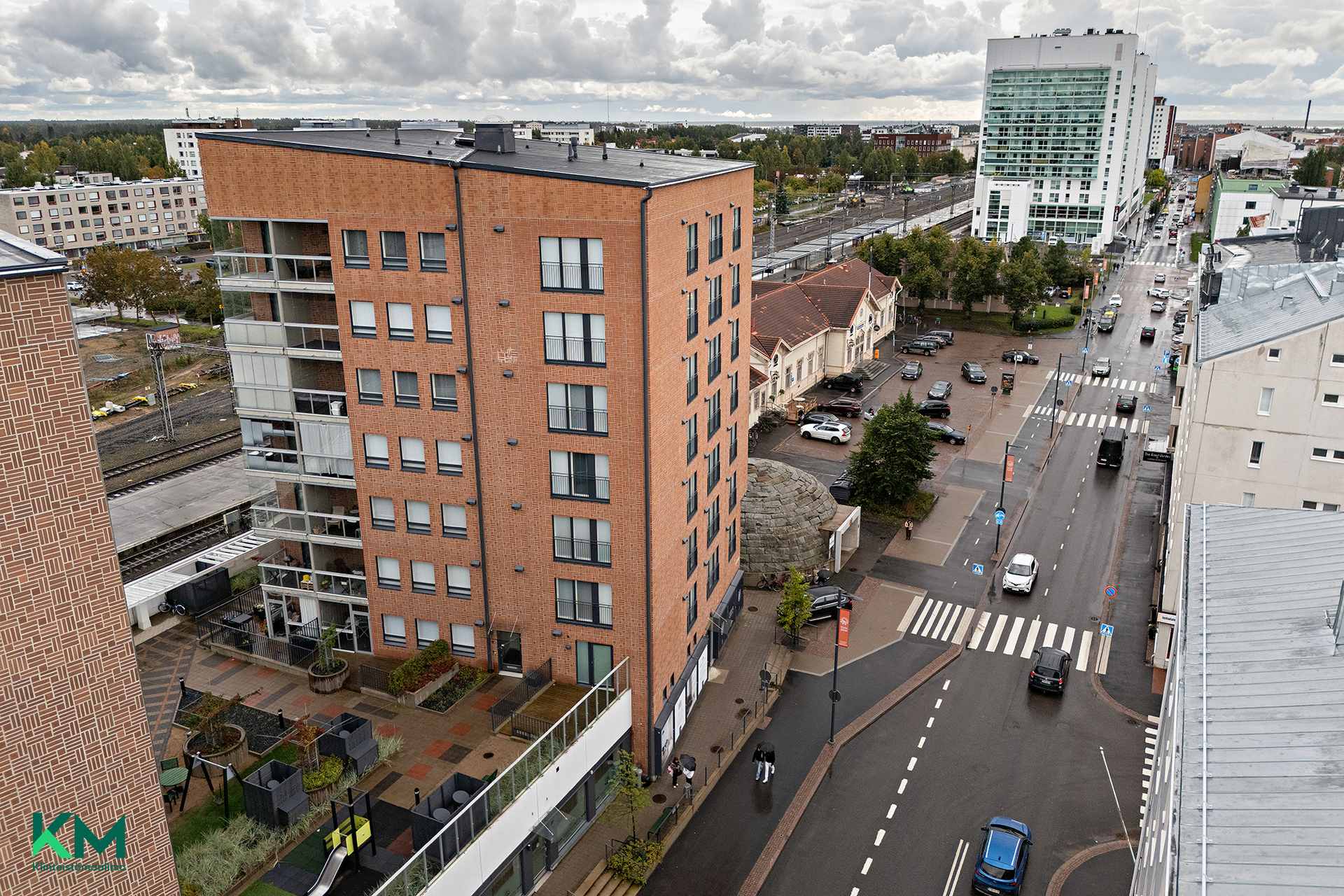 Rautatienkatu 1, Keskusta, Oulu