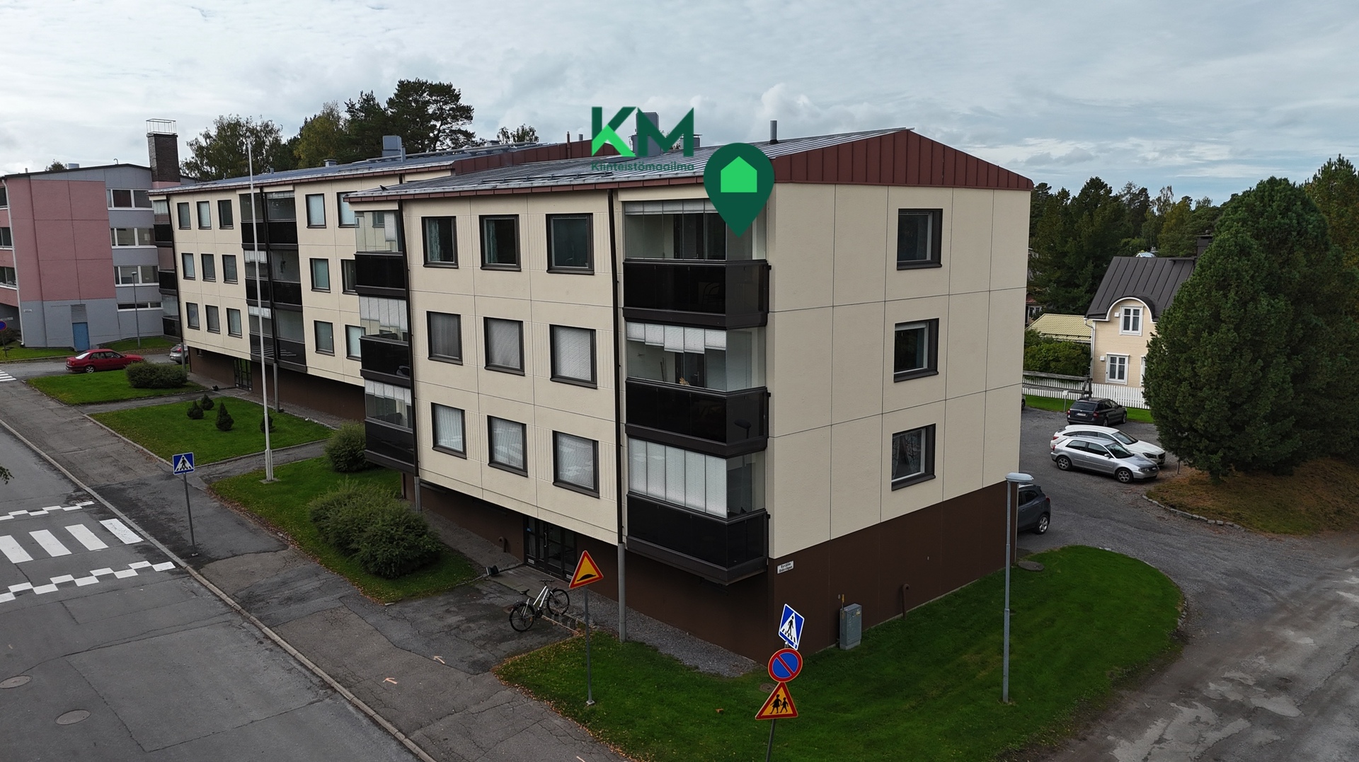 Urheilukatu 11, Palosaari, Vaasa