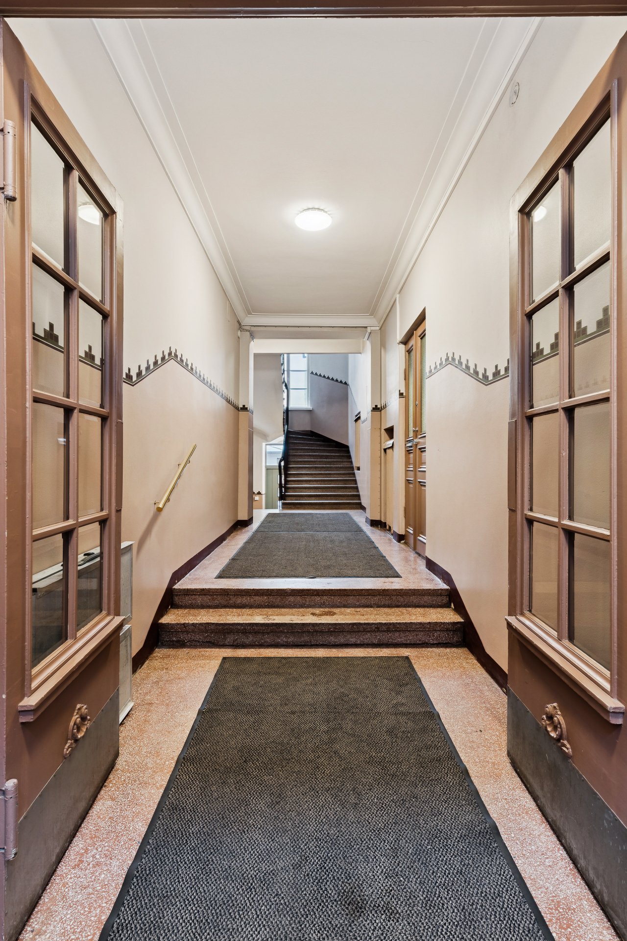 Köydenpunojankatu 7, Kamppi, Helsinki