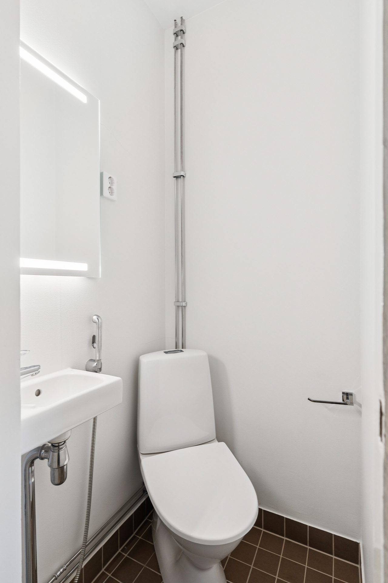 Köydenpunojankatu 7, Kamppi, Helsinki