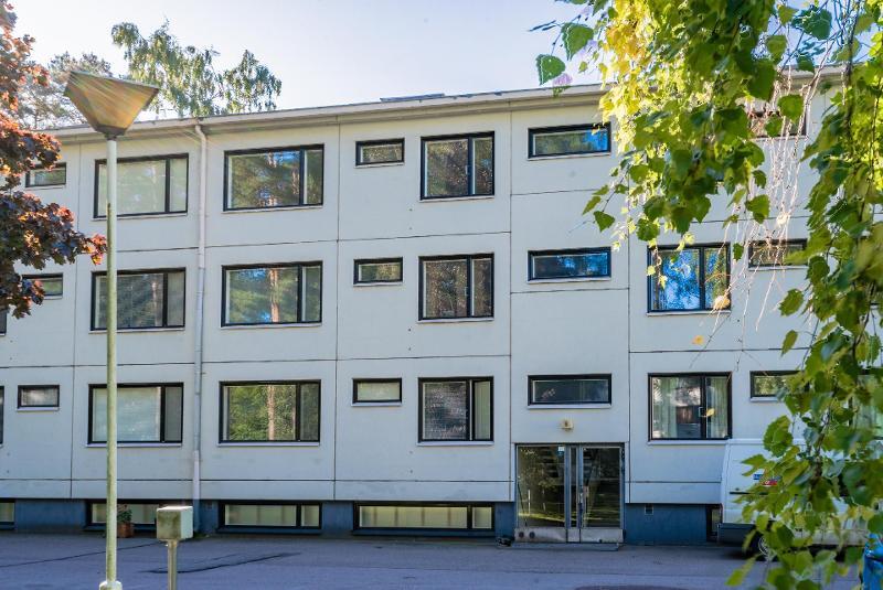 Julkisivu
