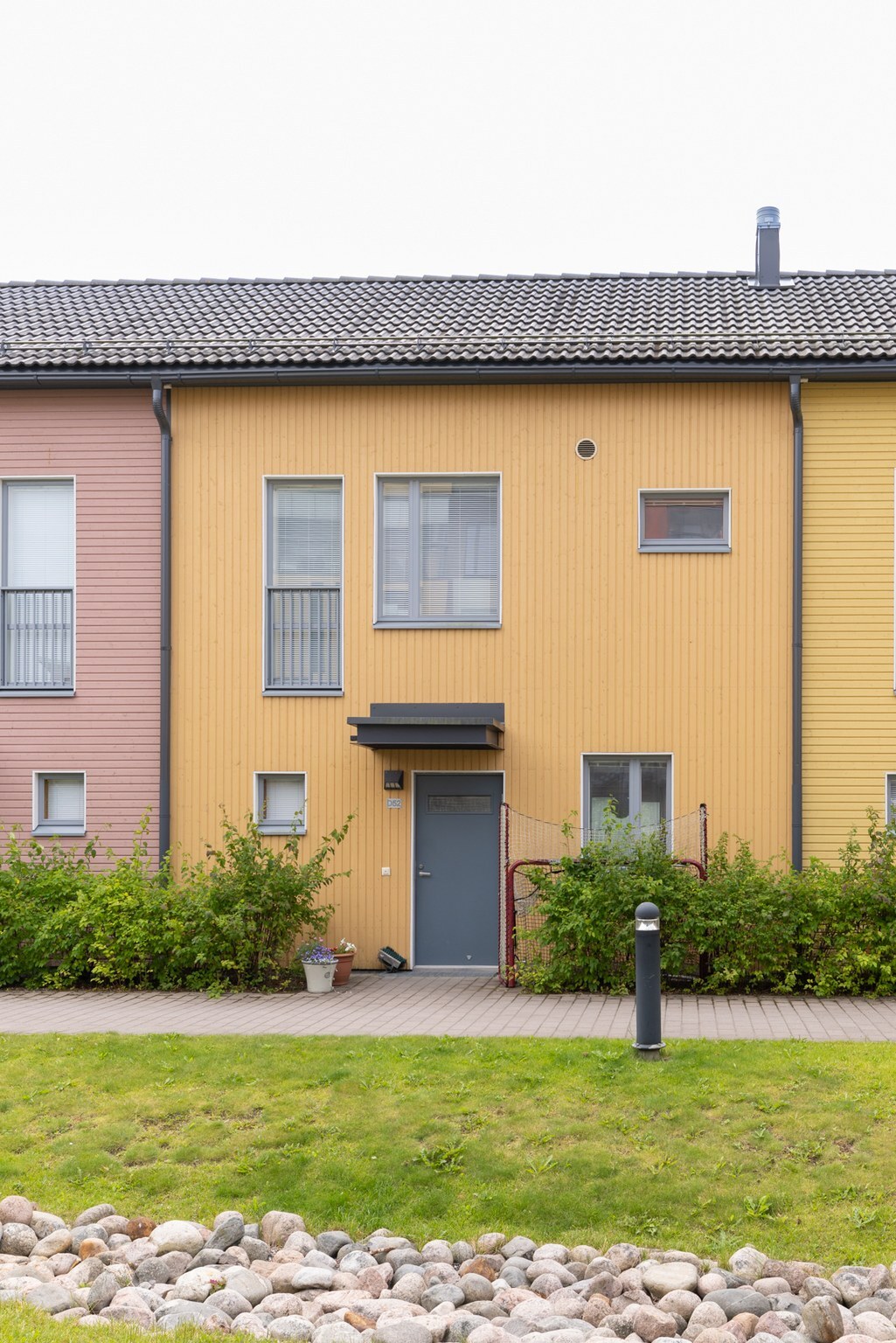 Taidemaalarinkatu 3, Kuninkaantammi, Helsinki