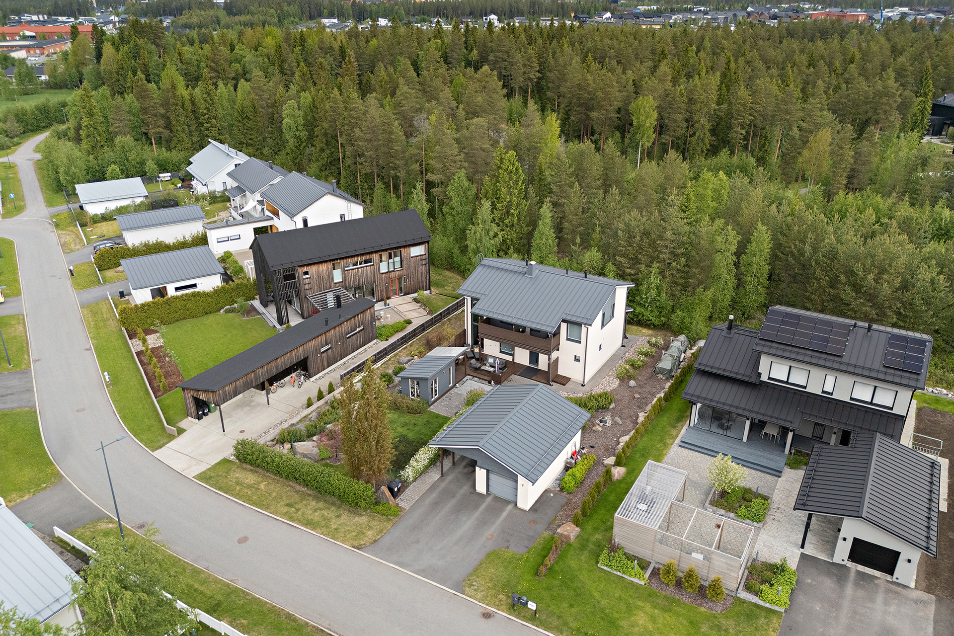 Suojuoksuntie 31, Kivikkokangas, Oulu