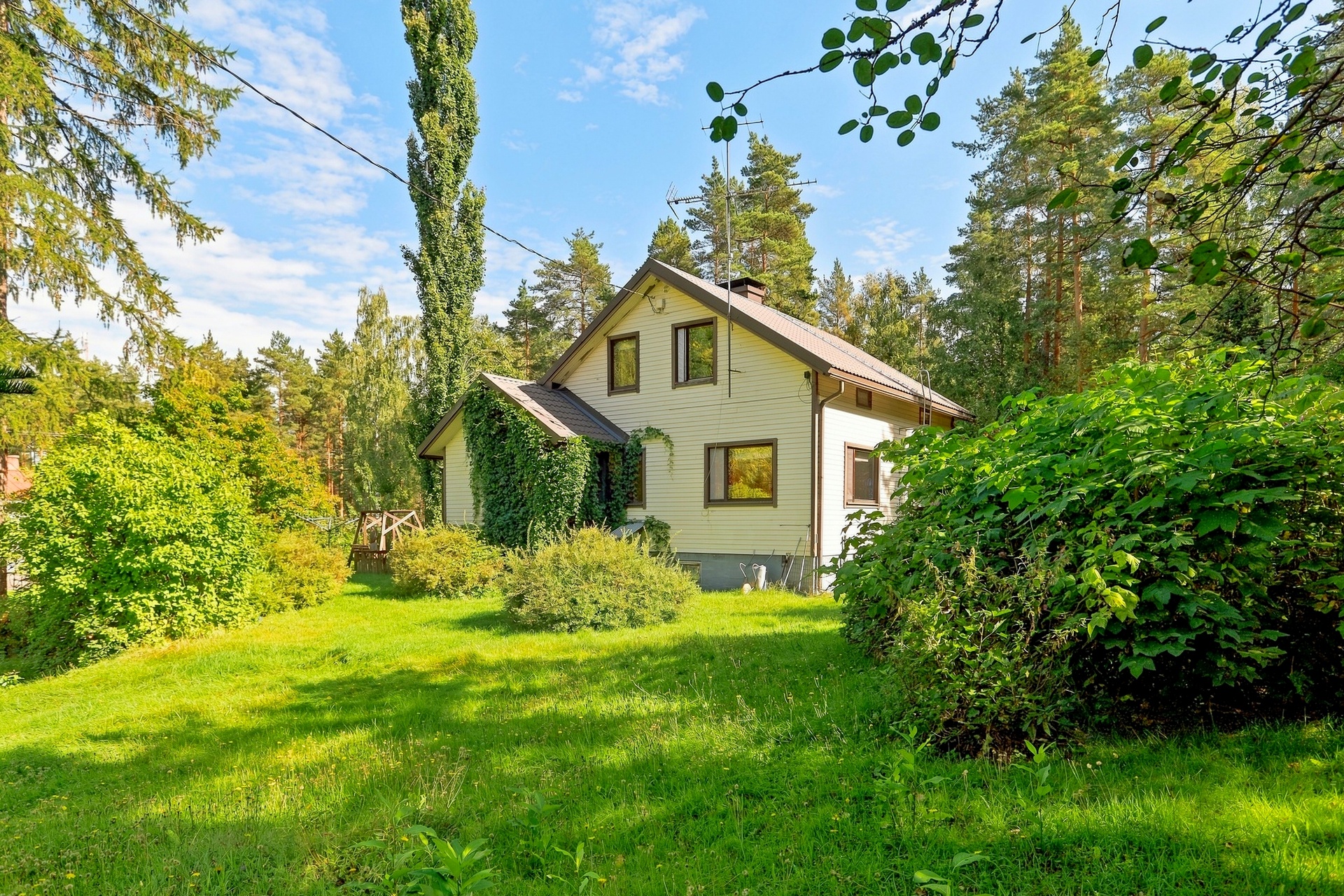 Rantinsuonpolku 4, Karhula, Kouvola