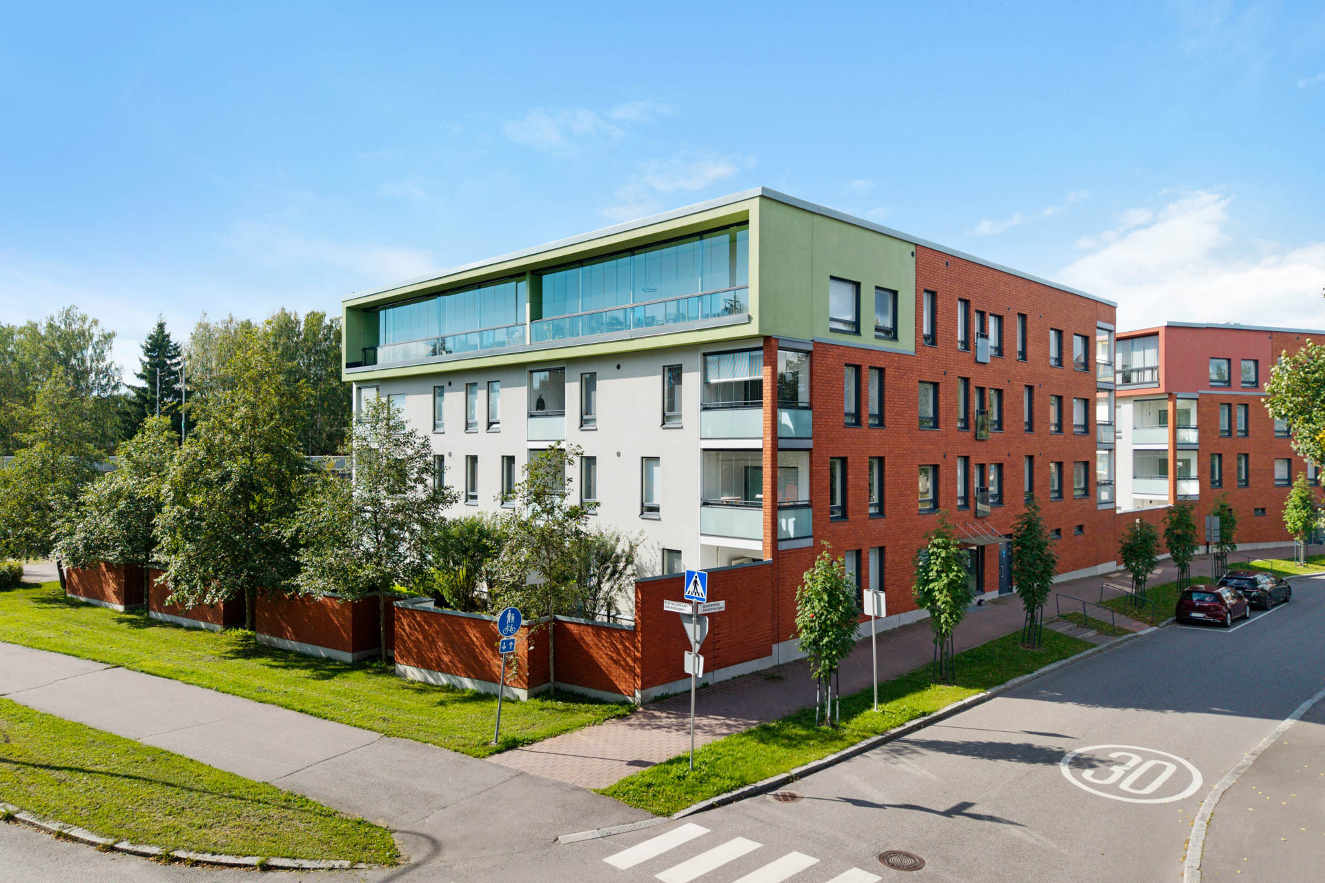 Juustenintie 2, Malminkartano, Helsinki