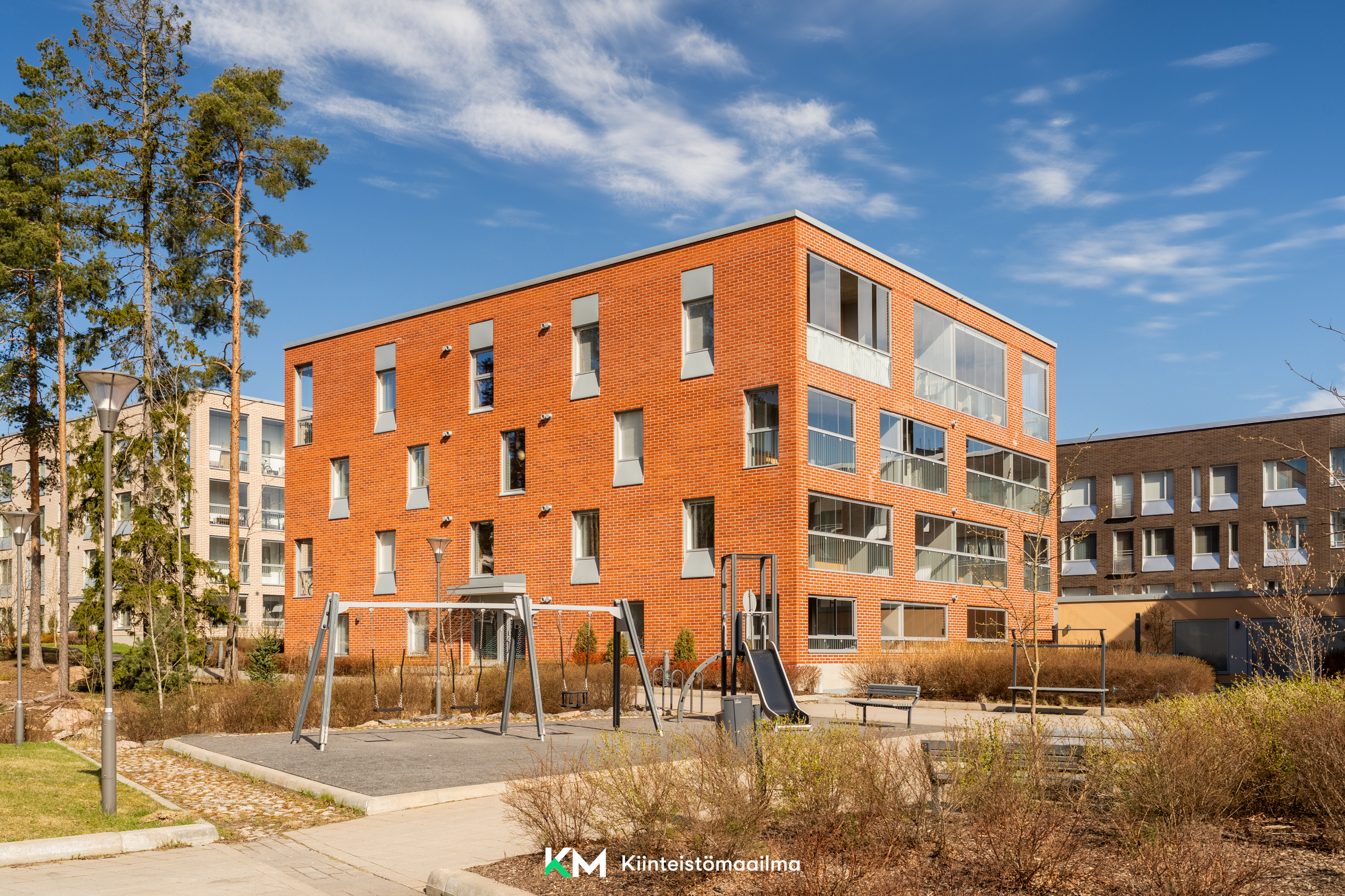 Maisemamaalauksenkatu 4, Kuninkaantammi, Helsinki