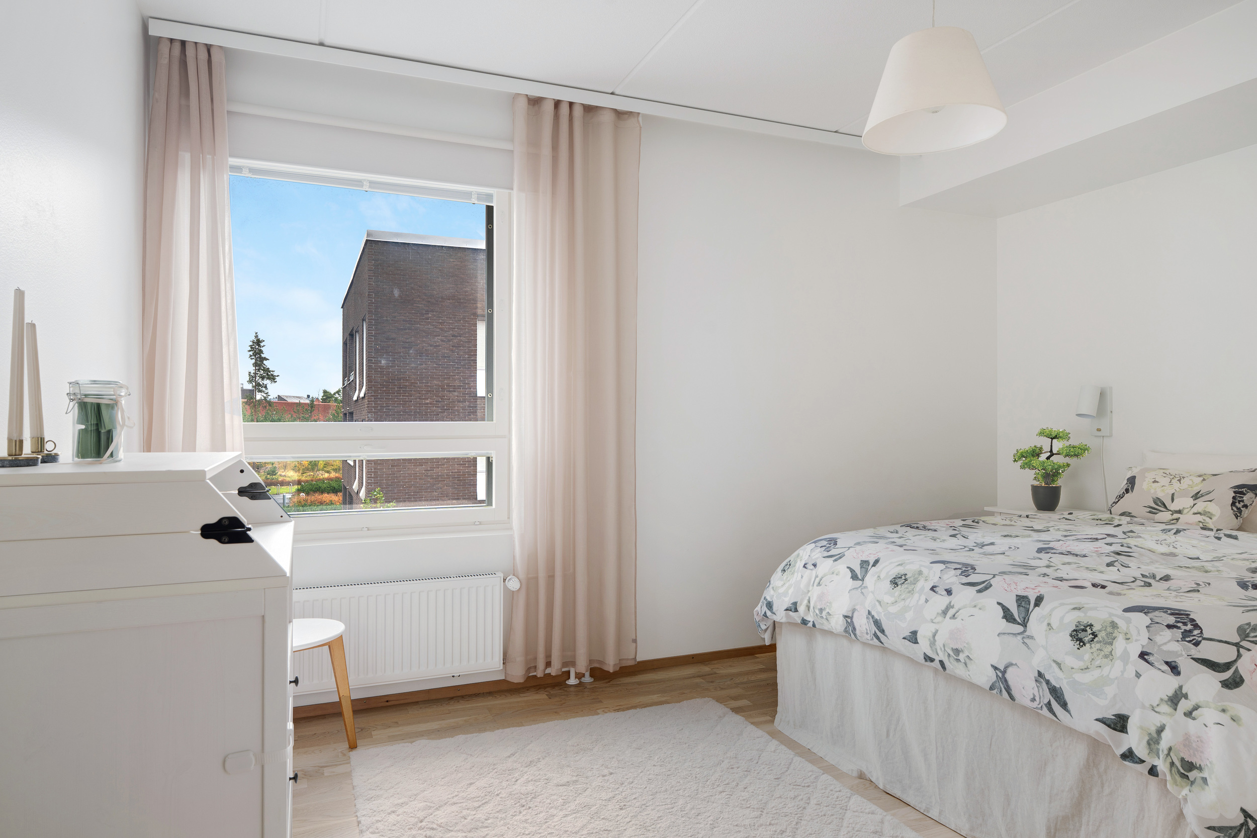 Maisemamaalauksenkatu 4, Kuninkaantammi, Helsinki