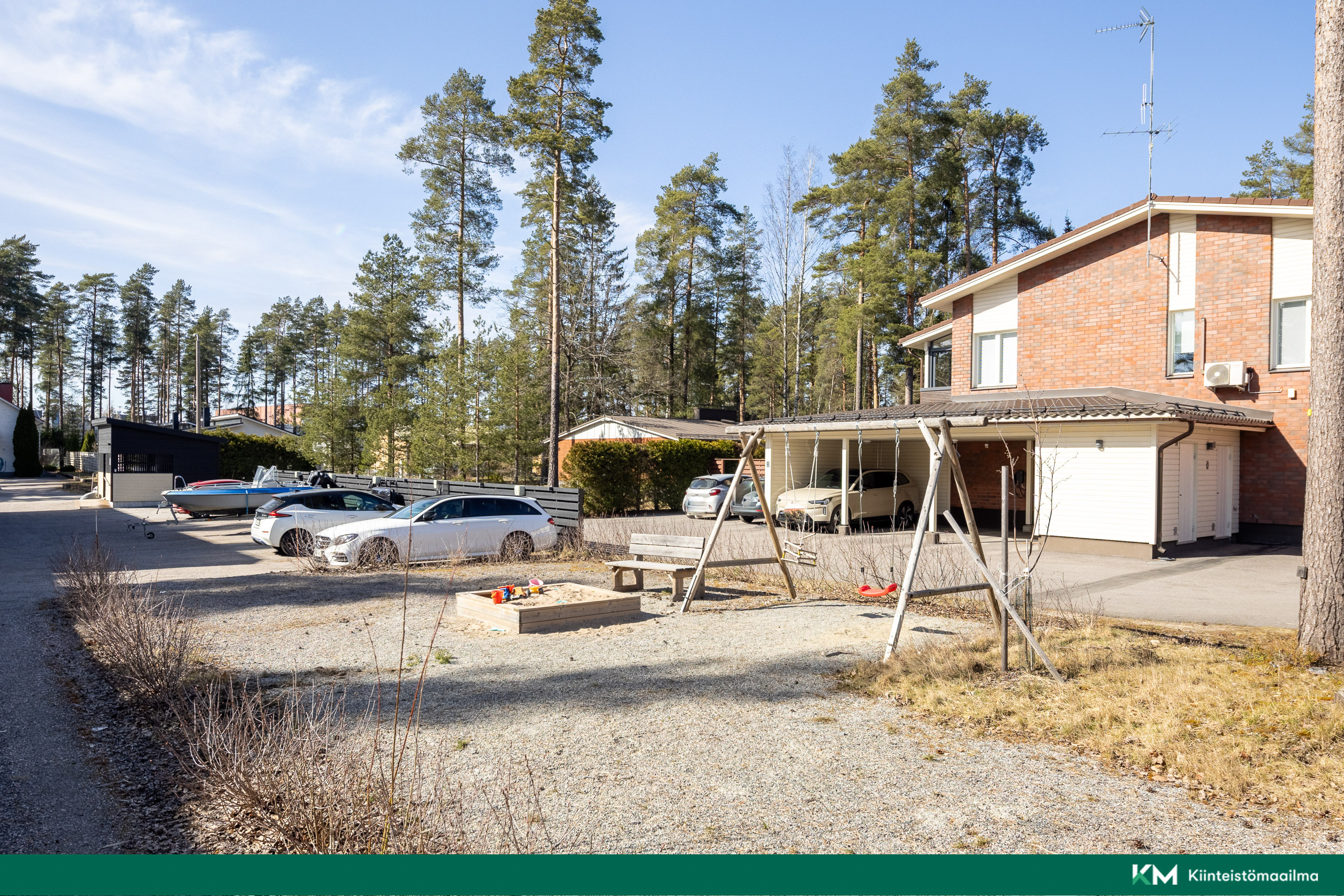 Liisankalliontie 11, Vantaa