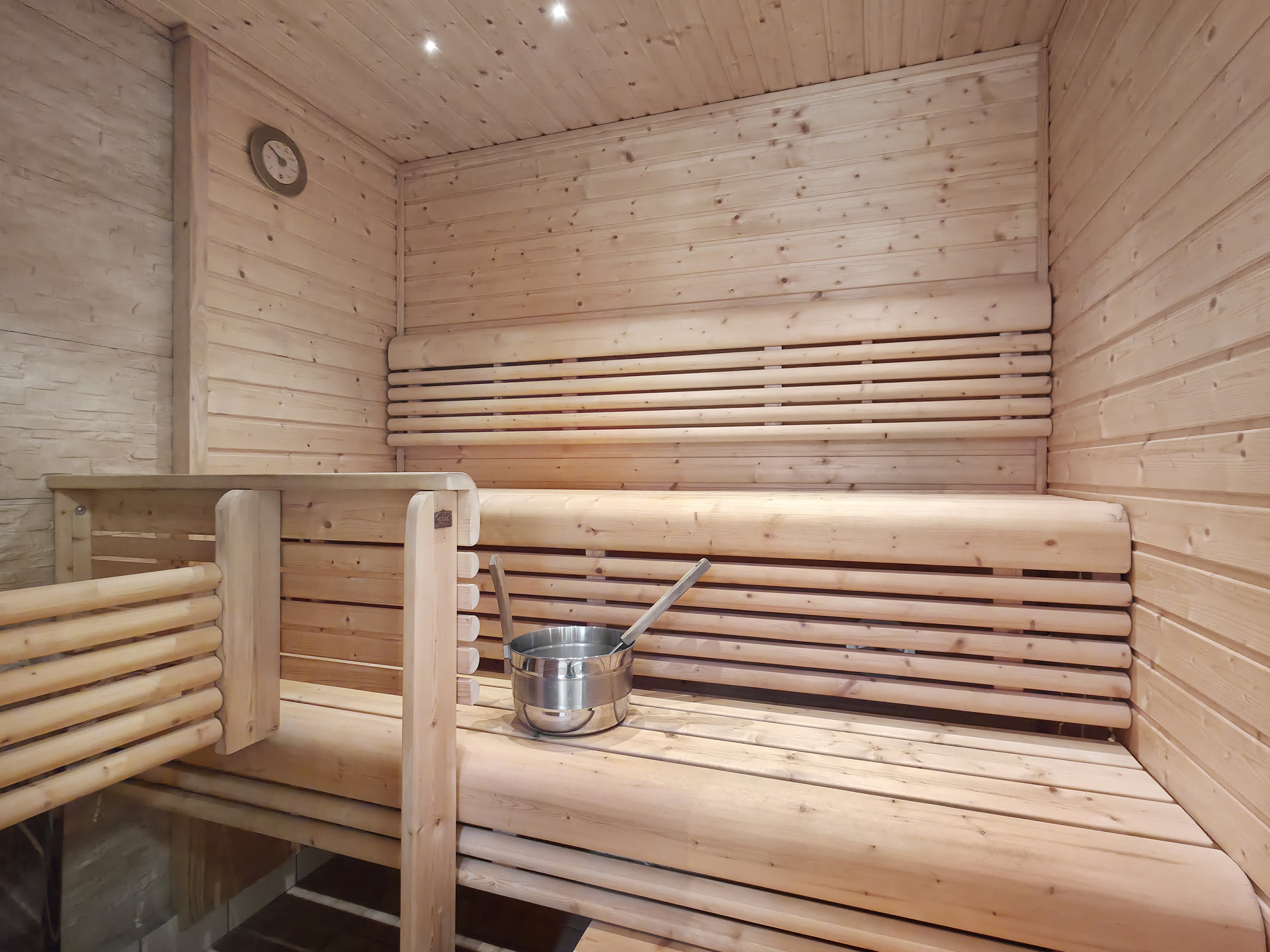 Läntinen Puistotie 3, Taavetti, Luumäki