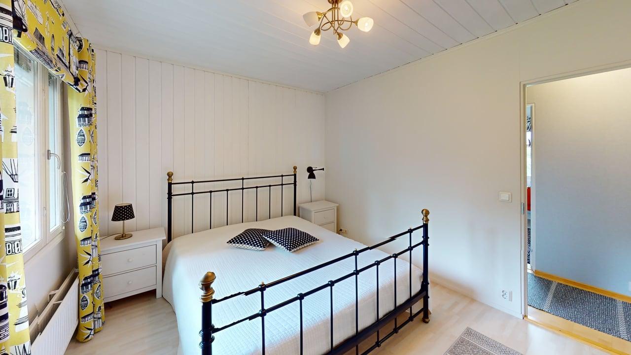 Tilava päämakuuhuone