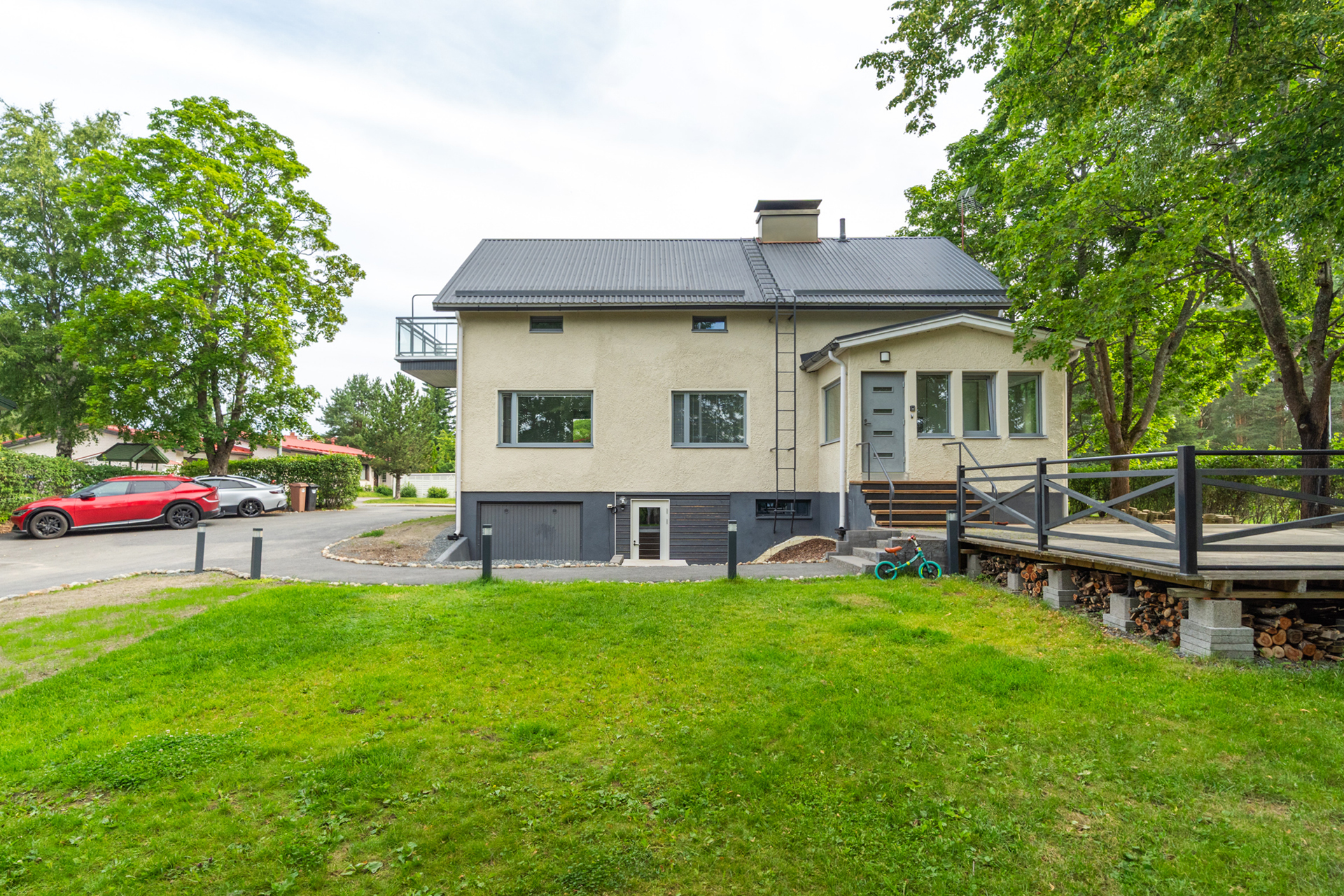 Takahuhdintie 76, Tampere