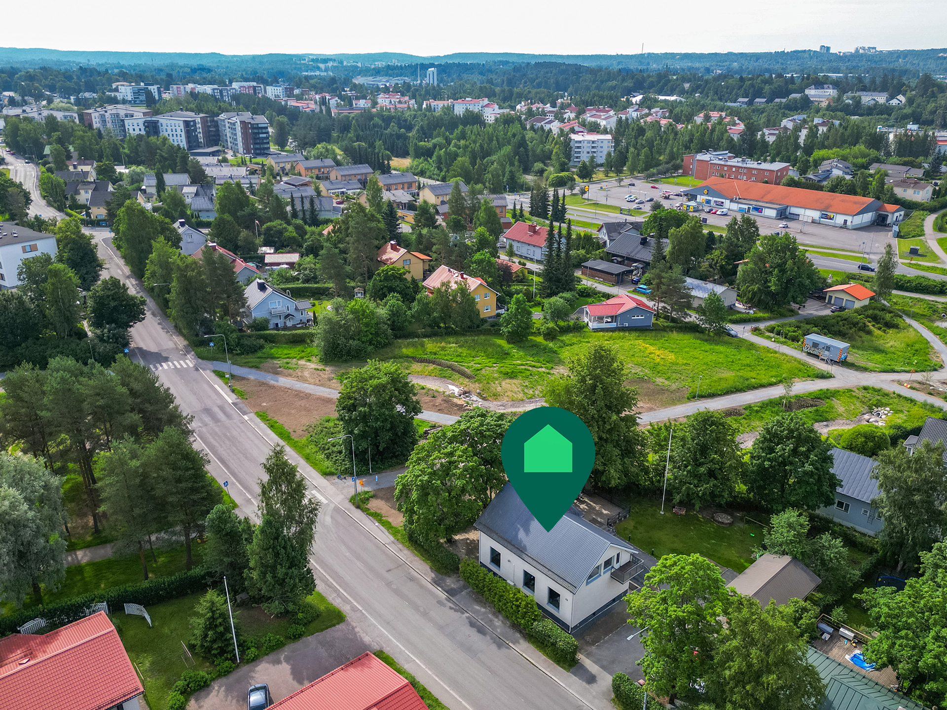 Takahuhdintie 76, Tampere