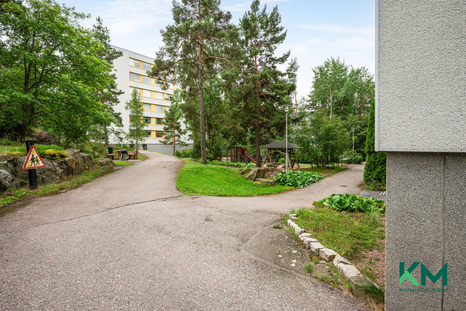 Nostoväenkatu 9 , Runosmäki, Turku