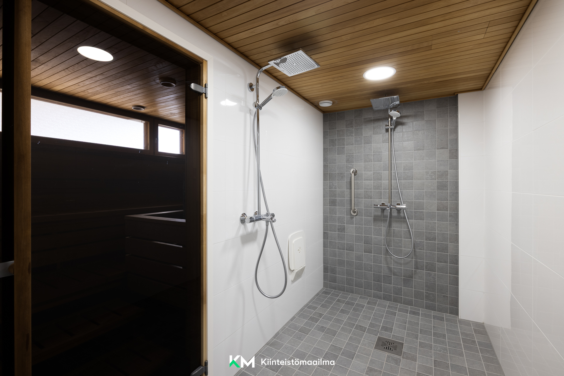 Taloyhtiön remontoitu saunaosasto