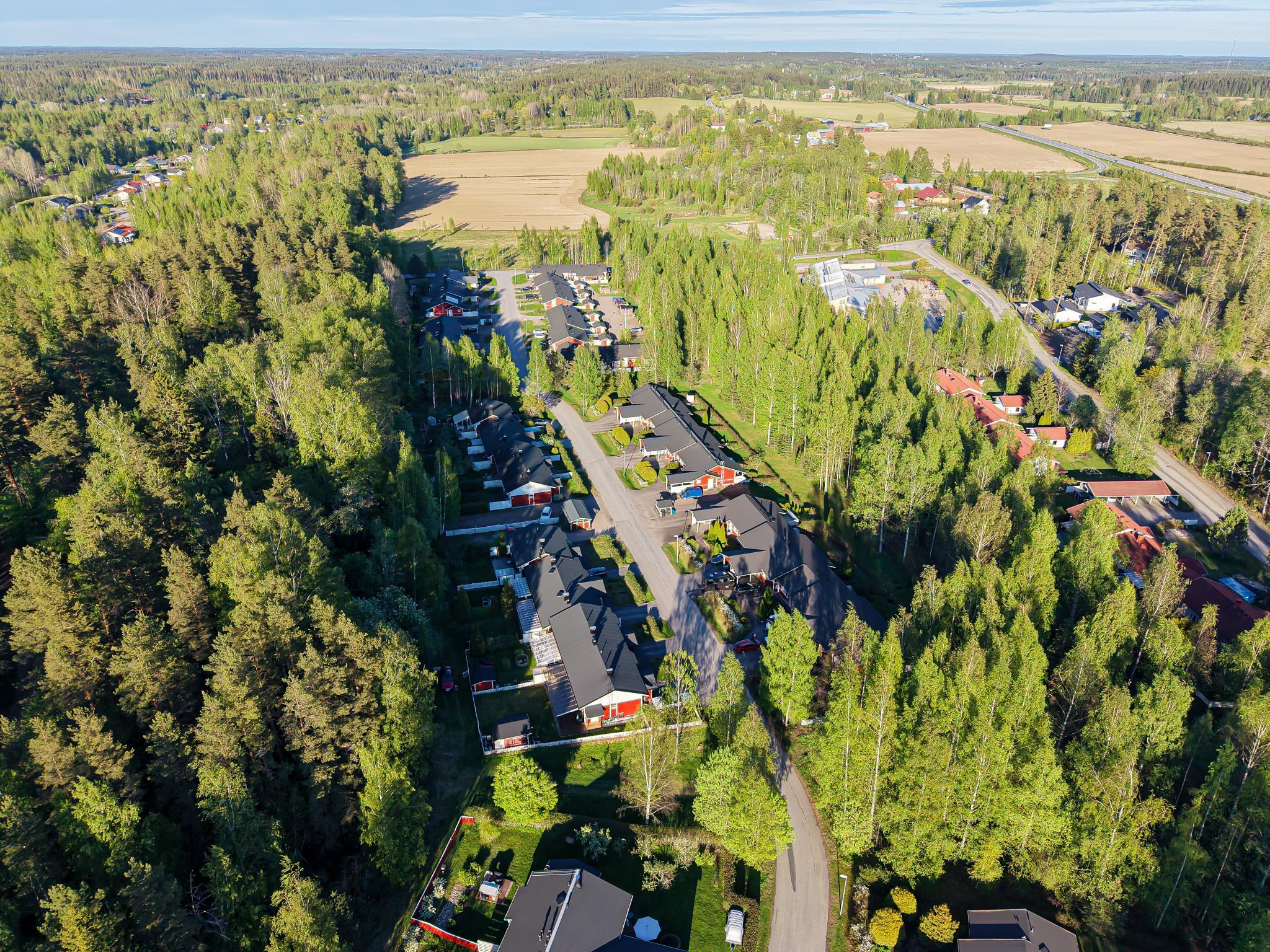 Takojantie 7, Villähde