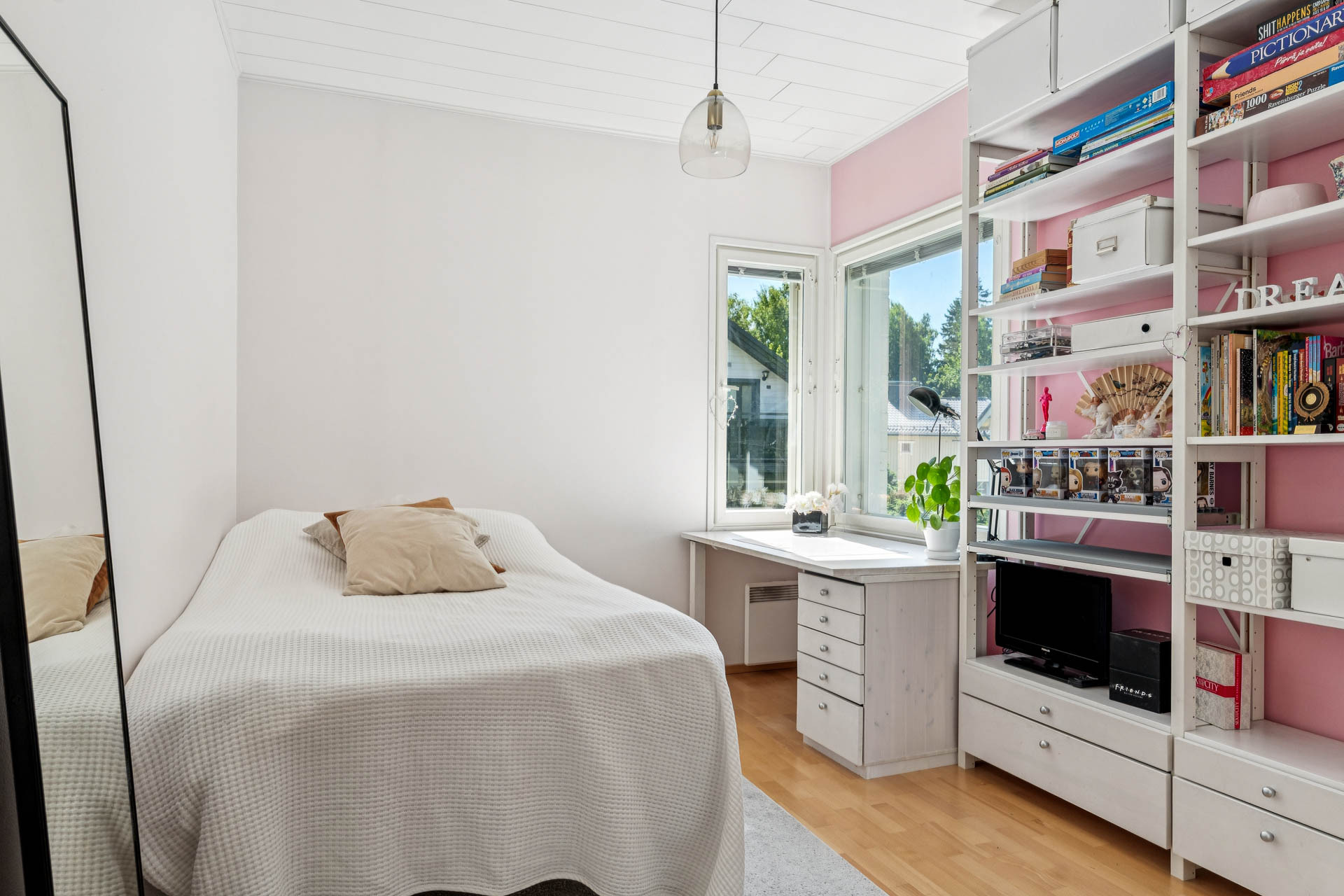 Uudisraivaajantie 24a, Töyrynummi, Helsinki