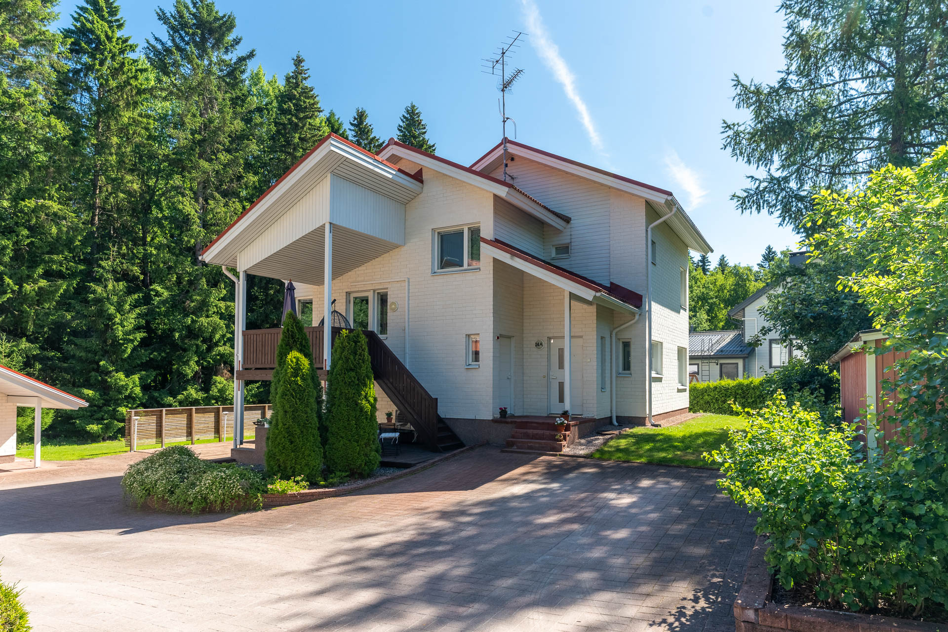 Uudisraivaajantie 24a, Töyrynummi, Helsinki