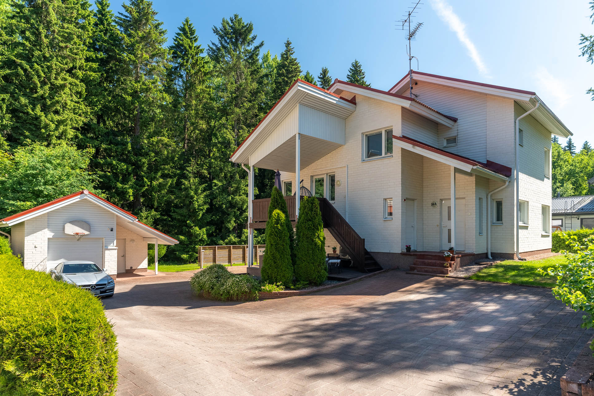 Uudisraivaajantie 24a, Töyrynummi, Helsinki
