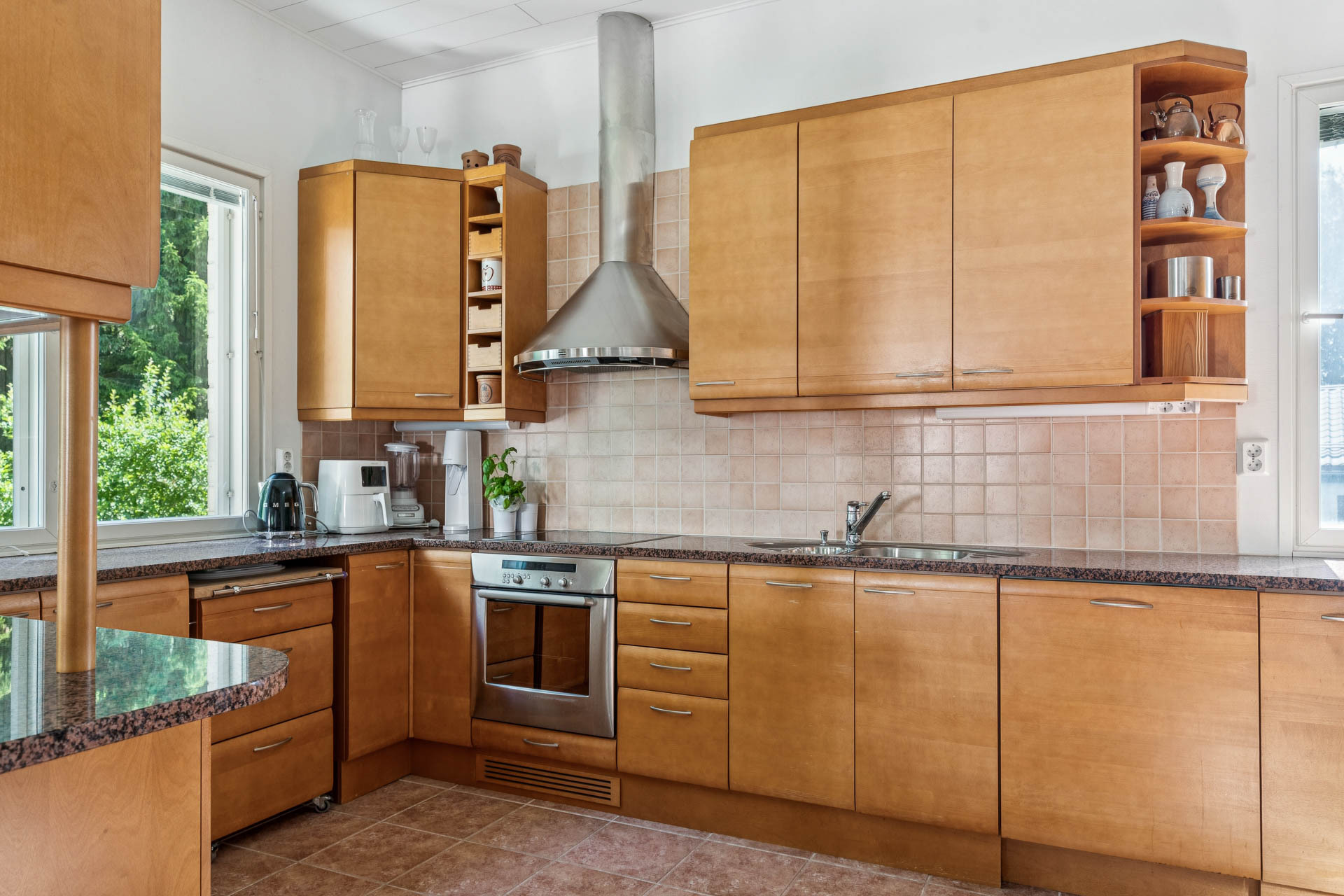 Uudisraivaajantie 24a, Töyrynummi, Helsinki