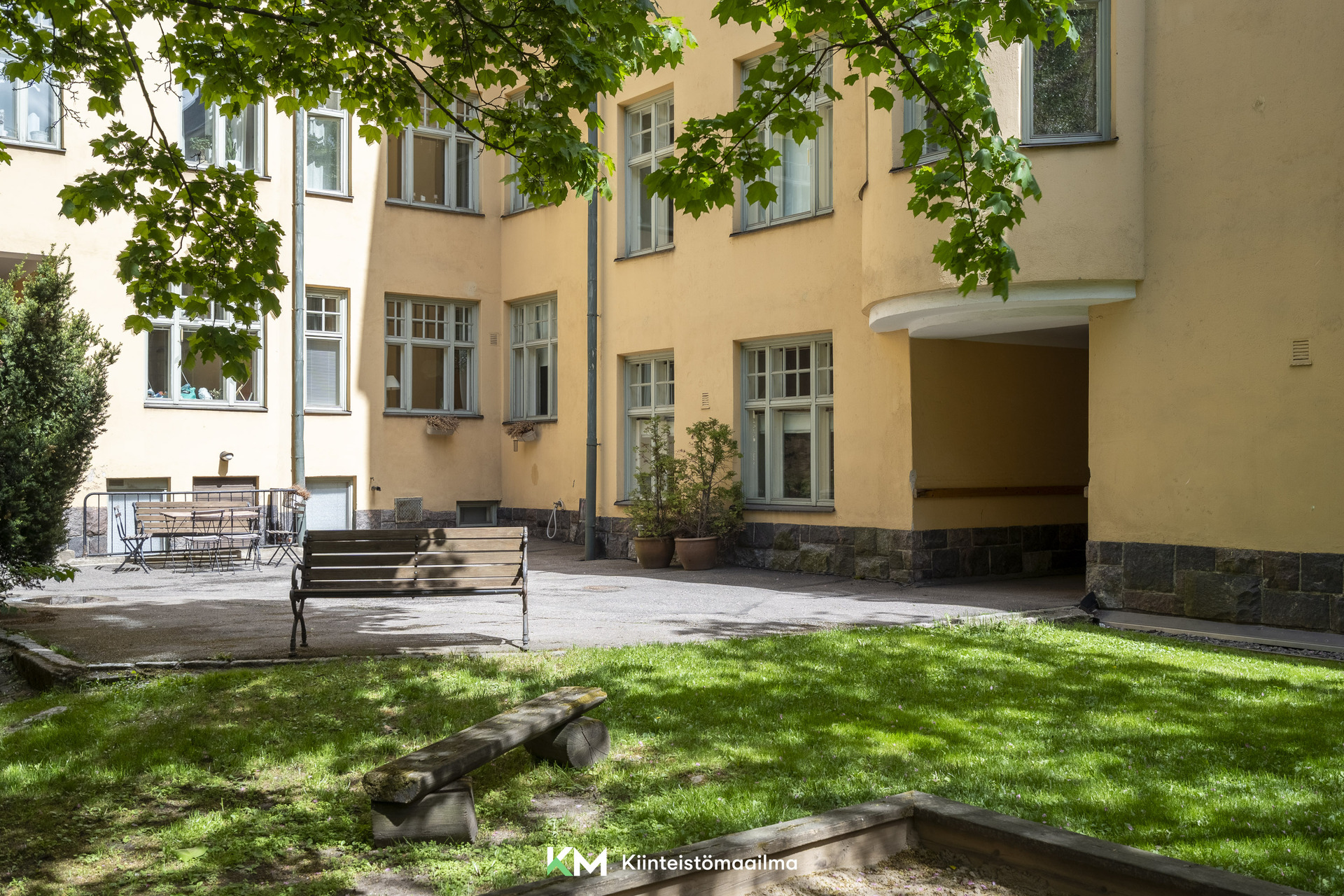 Luotsikatu 12, Katajanokka, Helsinki