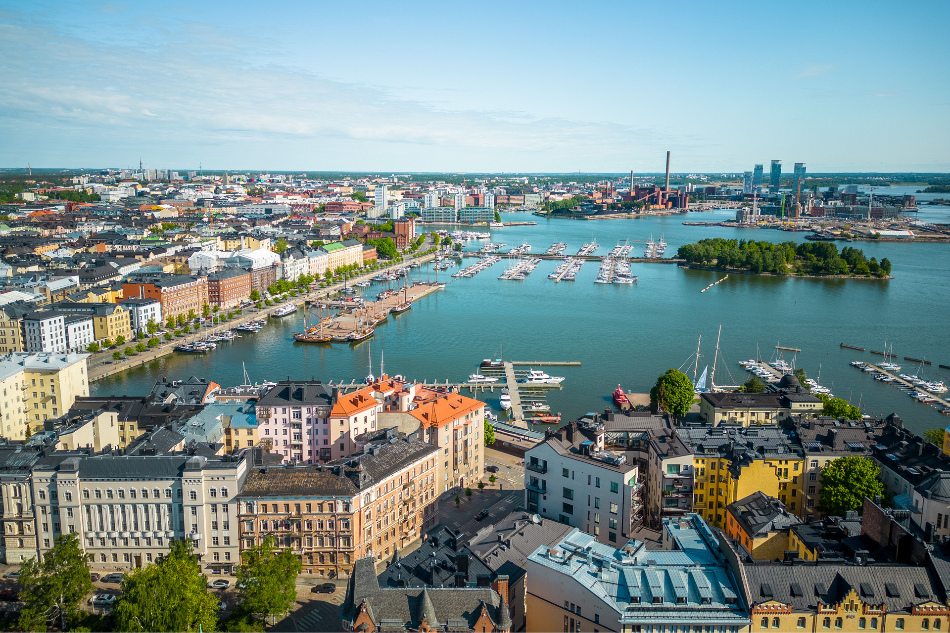 Luotsikatu 12, Katajanokka, Helsinki