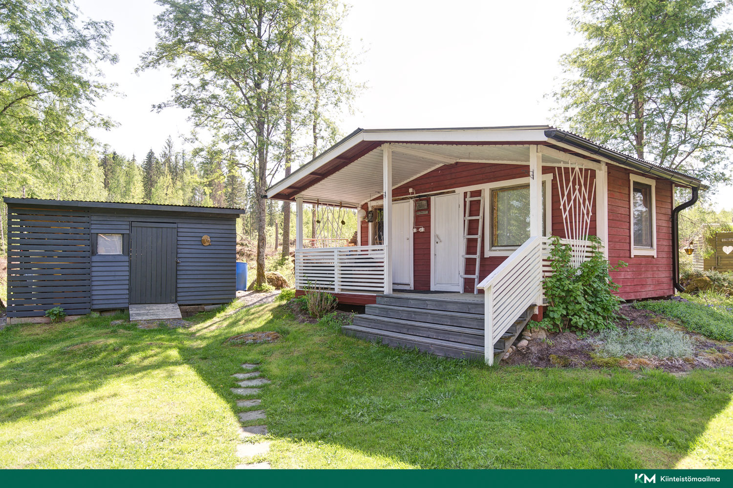 Vierasmökki / ulkosauna