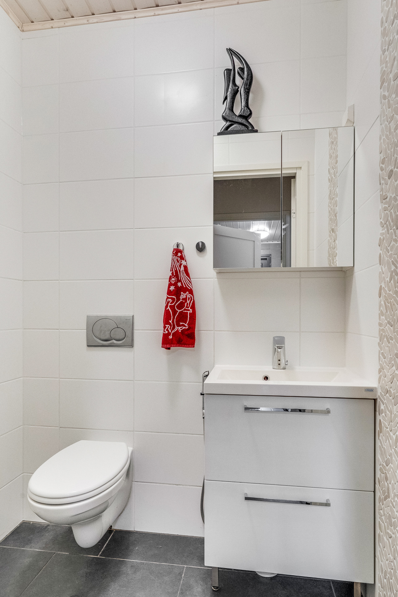 Erillinen wc 2