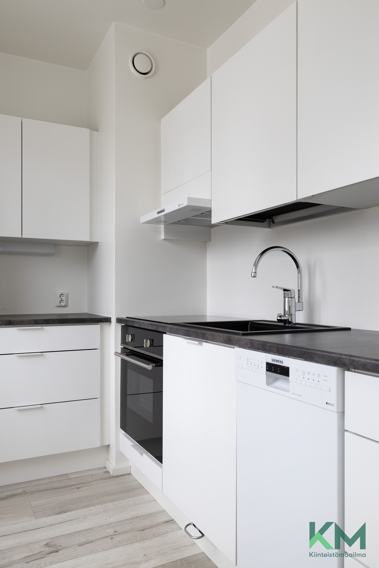 Sukkavartaankatu 17, Juhannuskylä, Tampere