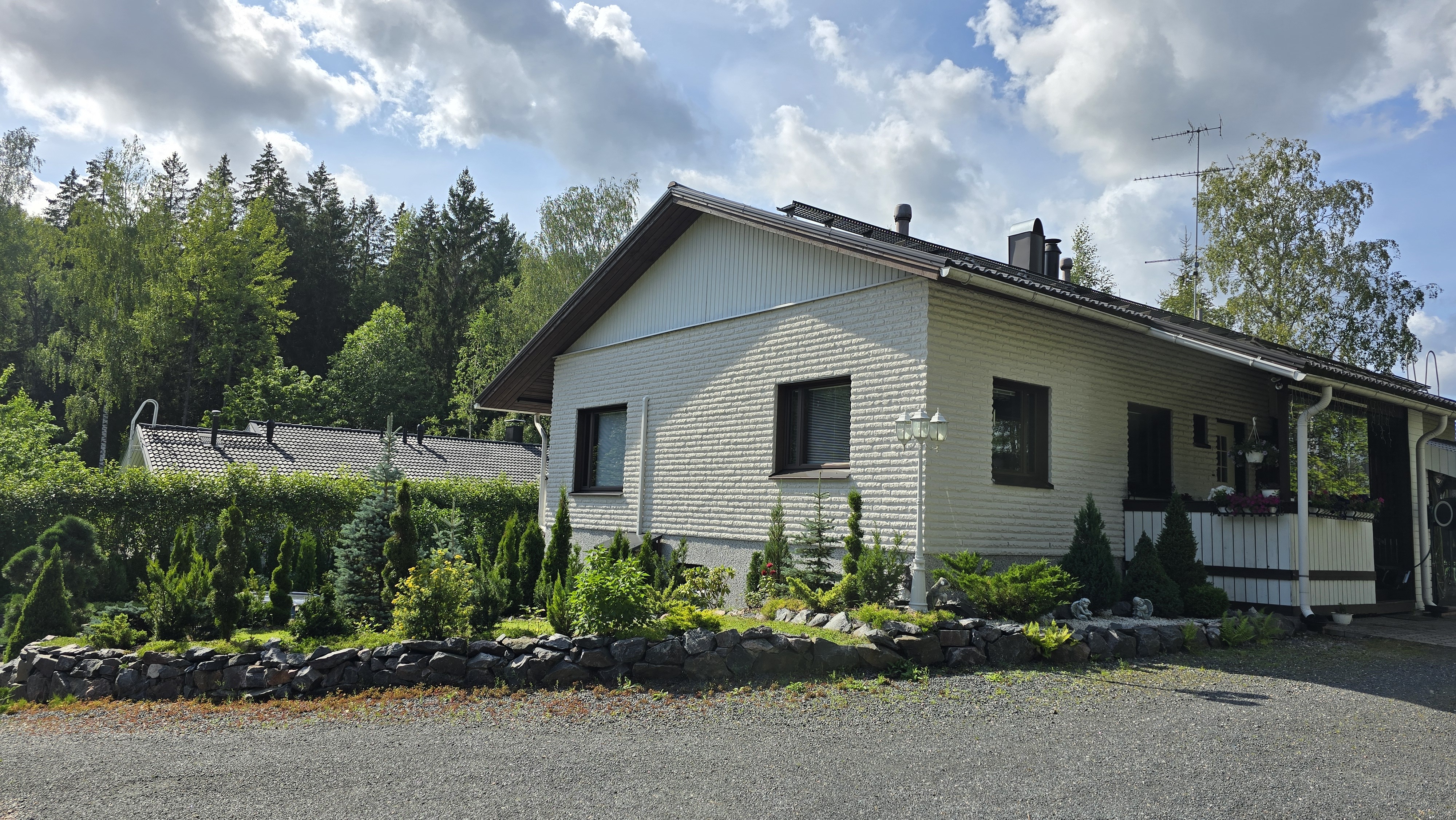 Kiertomäentie 28 B, Kuninkaanmäki, Vantaa