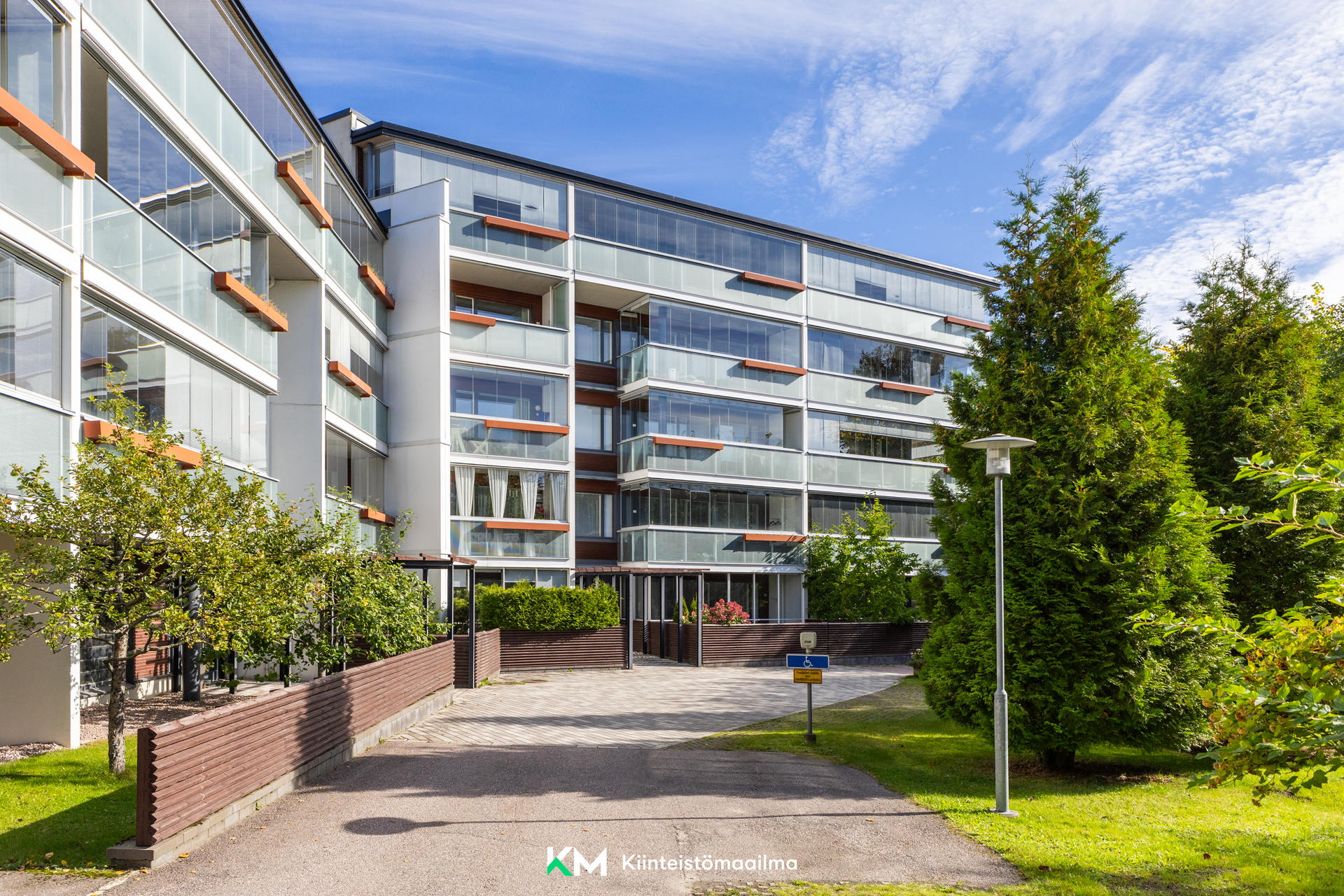 Malmiportti 6, Espoo