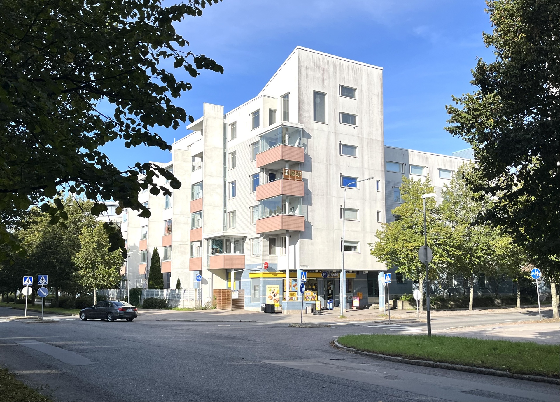 Kaivonkatsojantie 13, Kallahti, Helsinki