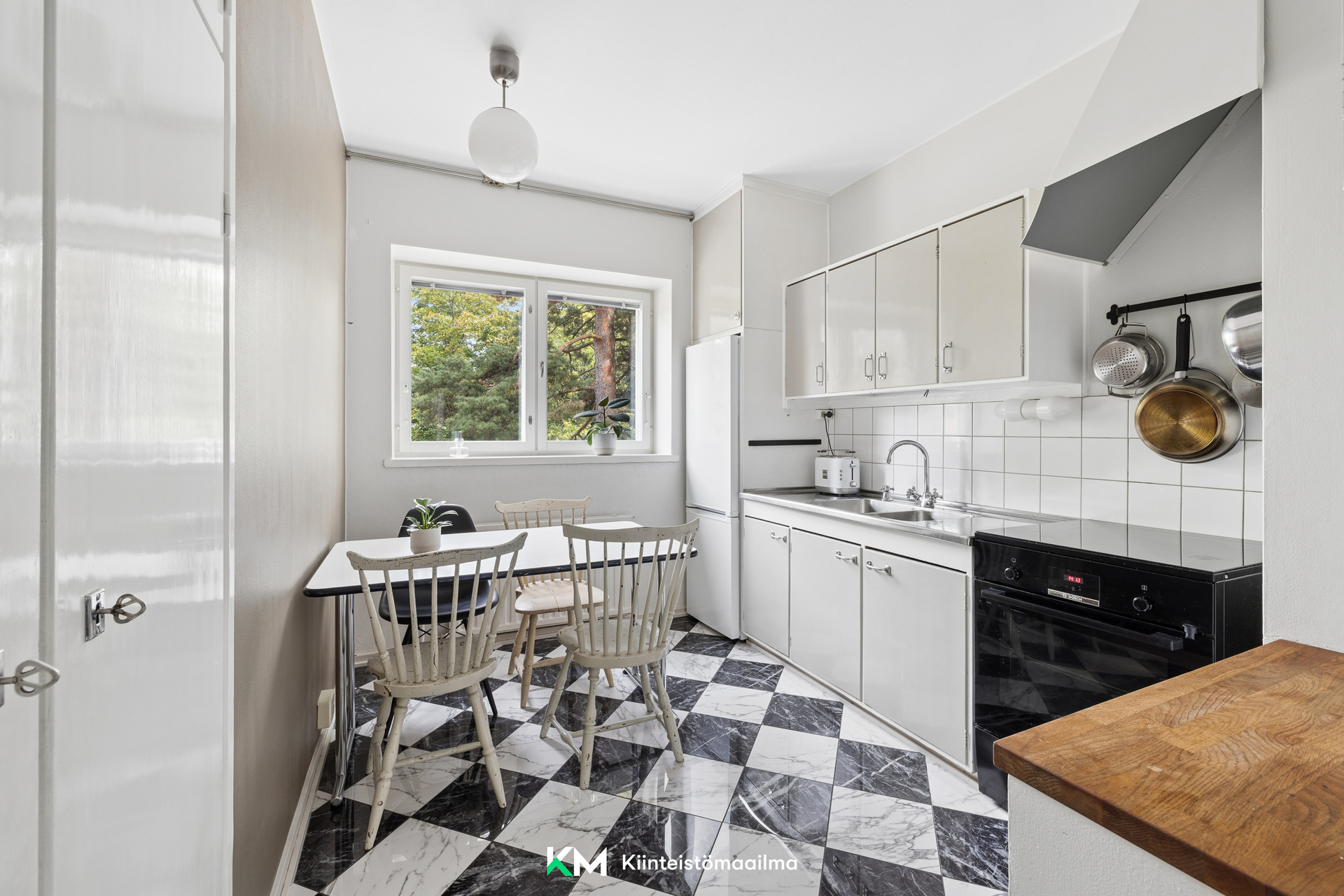 Laajasuontie 6, Etelä-Haaga, Helsinki