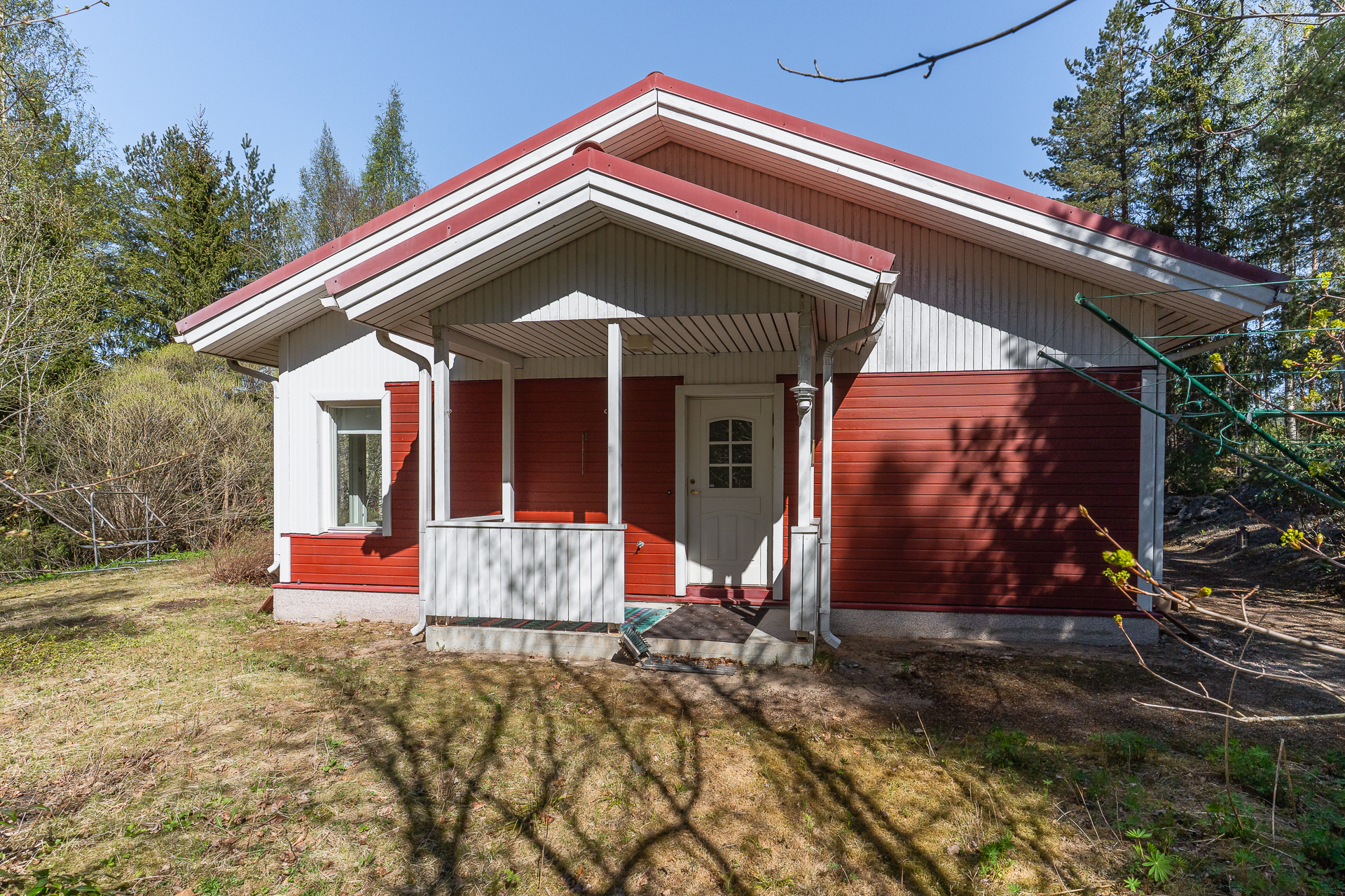 Karpalotie 6, Askola