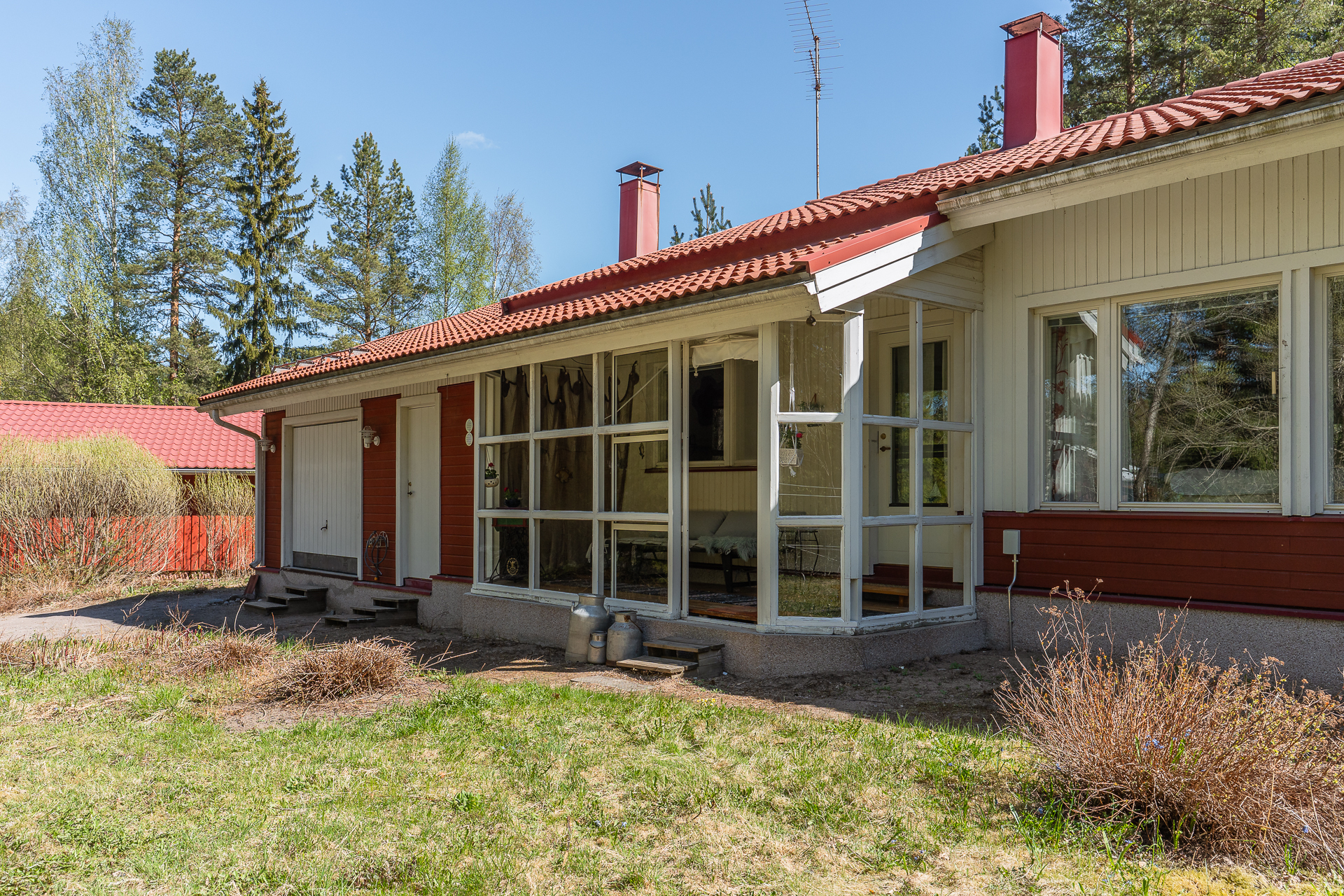 Karpalotie 6, Askola