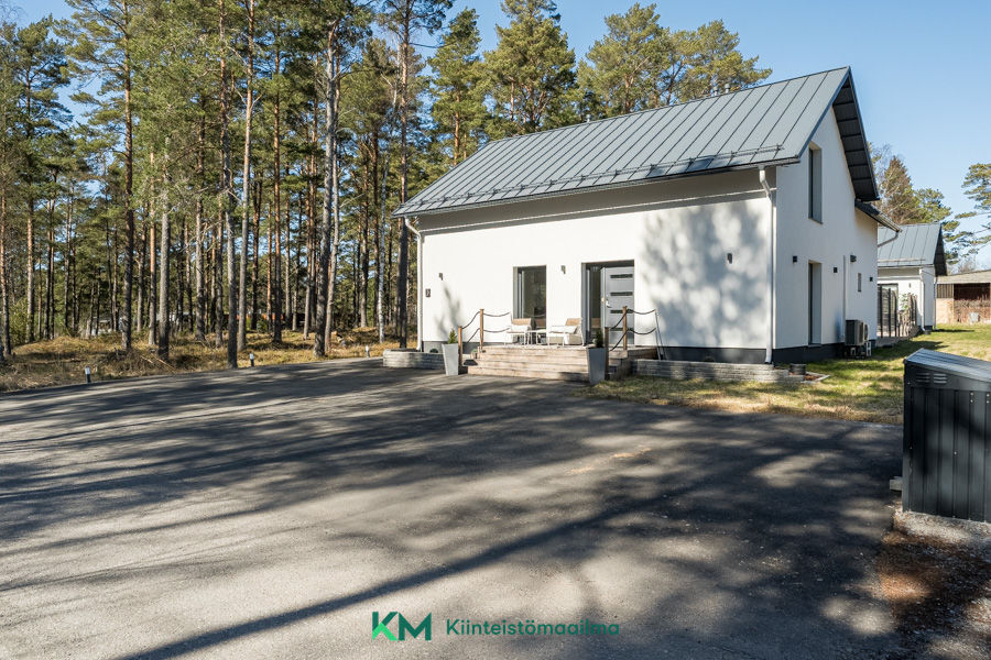 Veneenveistäjänkuja 9, Hangonkylä, Hanko
