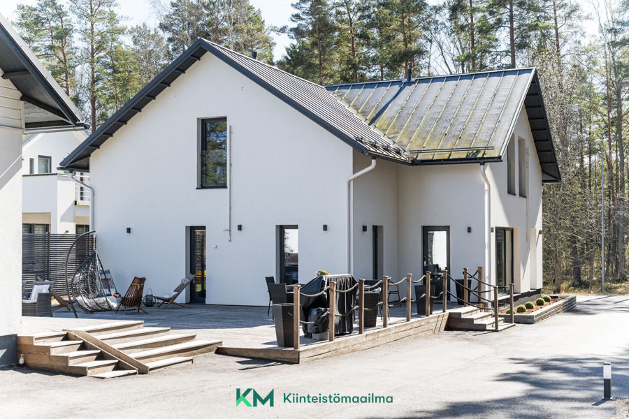 Veneenveistäjänkuja 9, Hangonkylä, Hanko