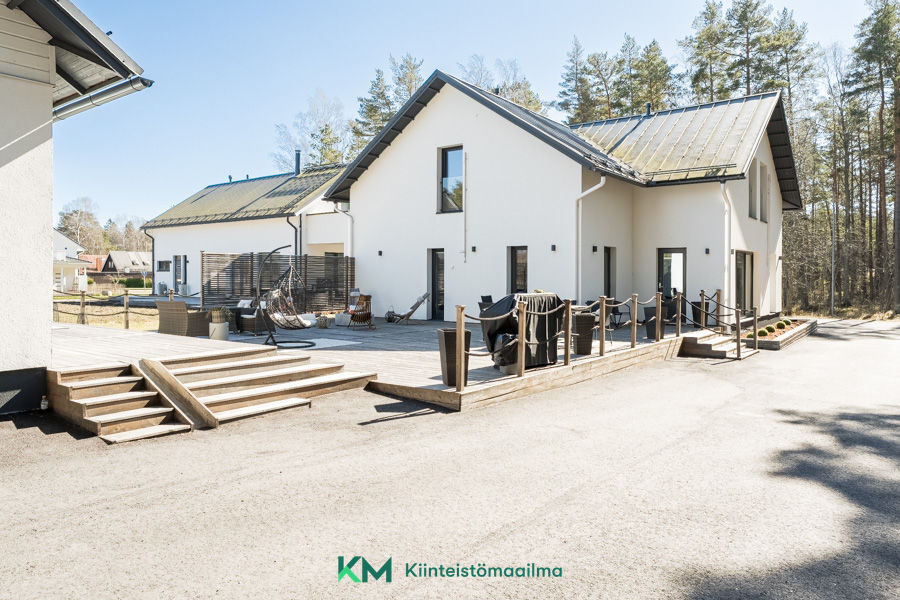 Veneenveistäjänkuja 9, Hangonkylä, Hanko