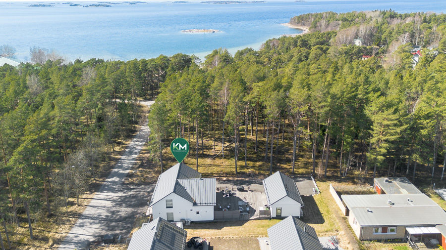 Veneenveistäjänkuja 9, Hangonkylä, Hanko