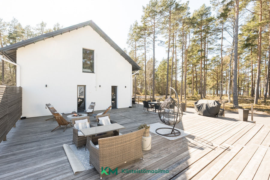 Veneenveistäjänkuja 9, Hangonkylä, Hanko