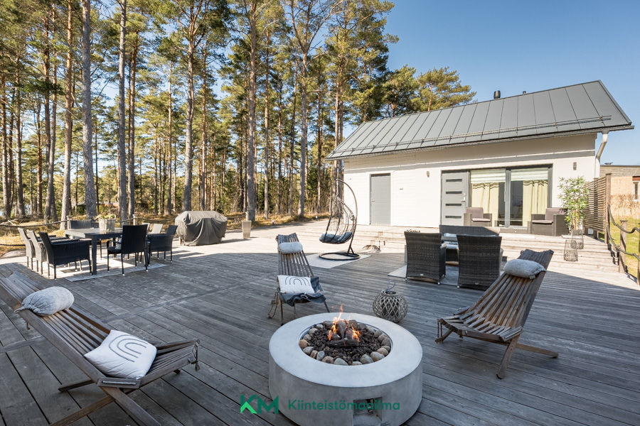 Veneenveistäjänkuja 9, Hangonkylä, Hanko