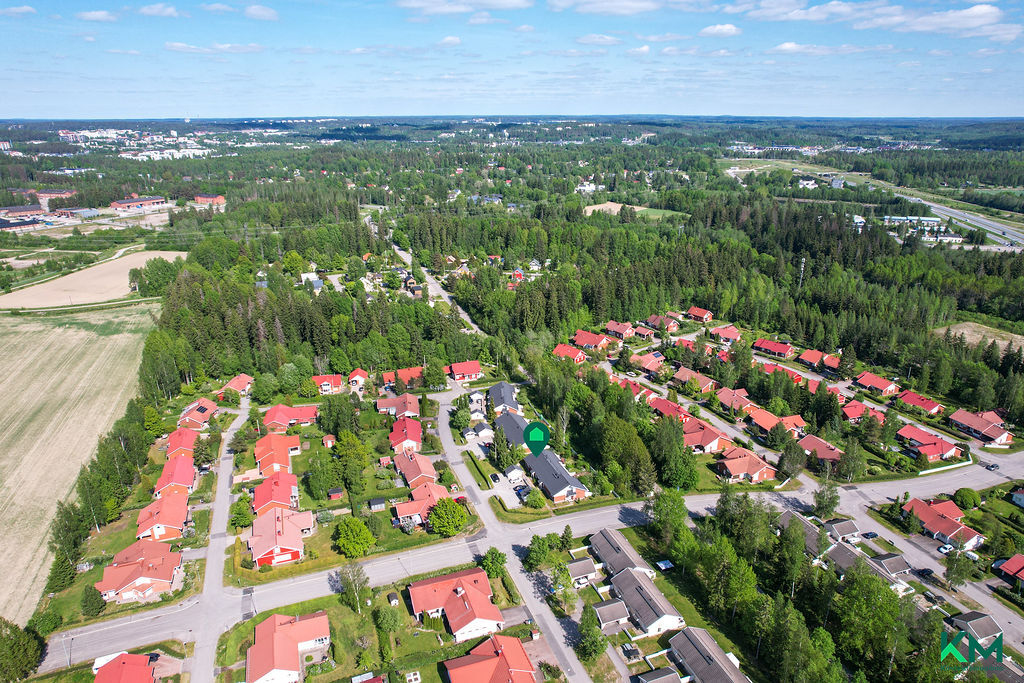 Upseerinkatu 1, Metsä-Hennala, Lahti