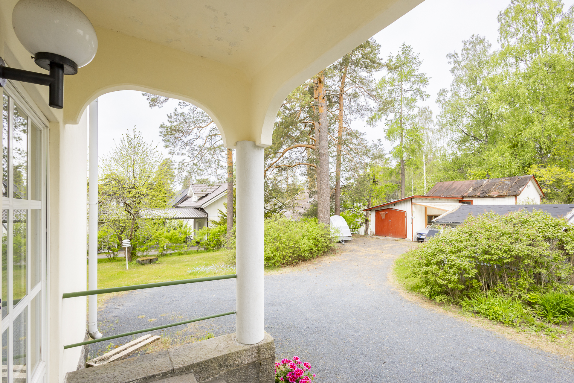 näkymät pihalle