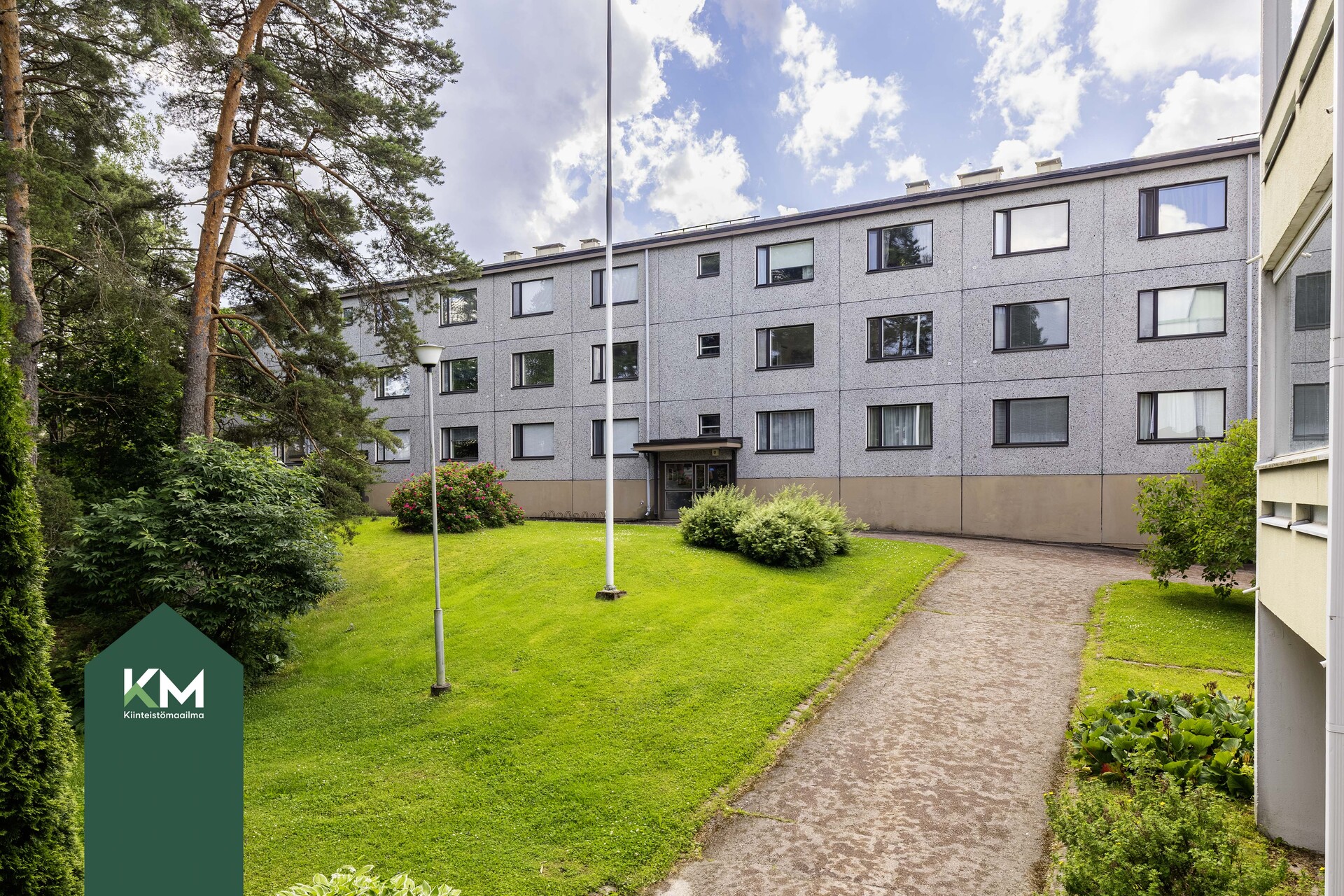 Haltijantie 11, Karhuvuori, Kotka