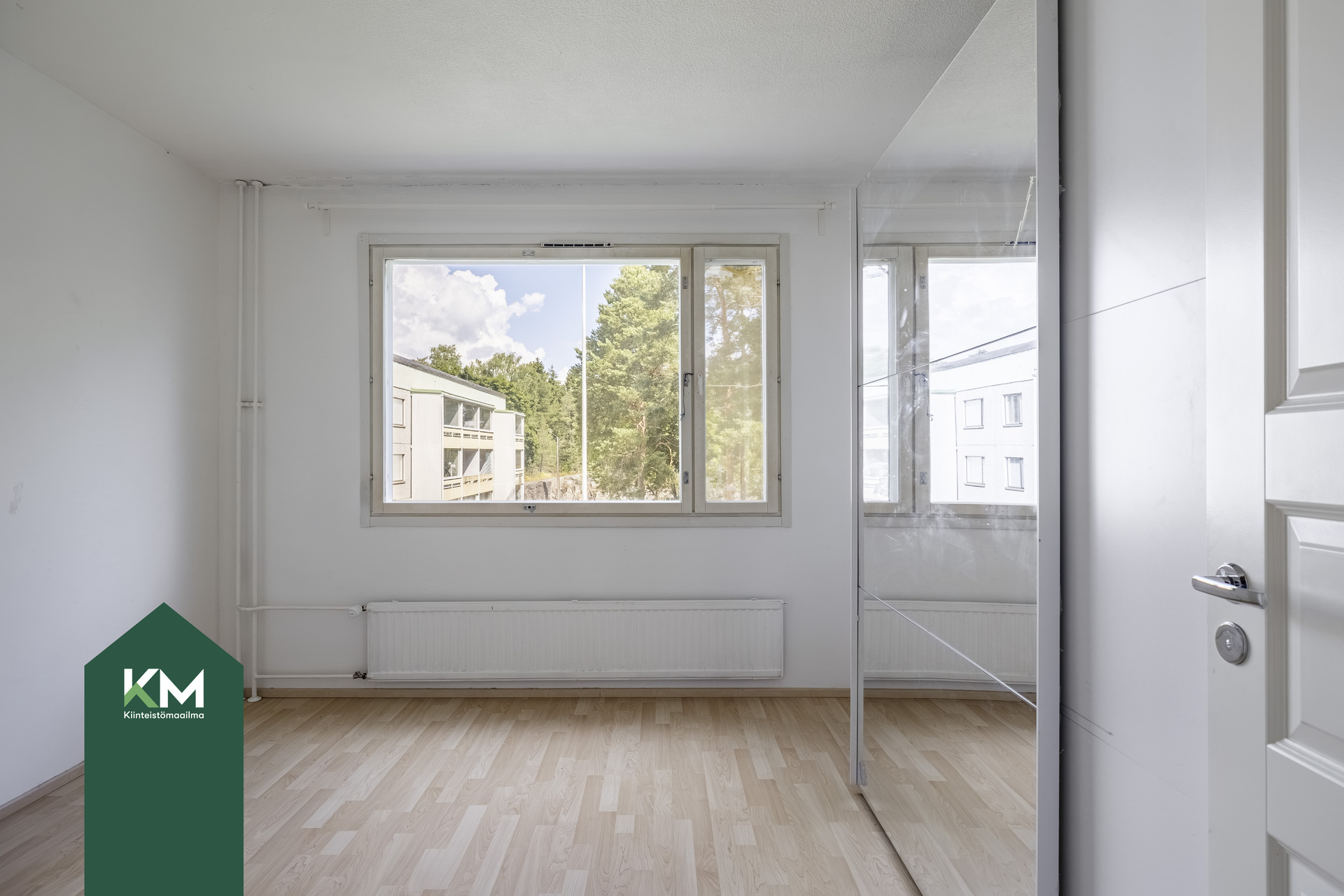 Haltijantie 11, Karhuvuori, Kotka
