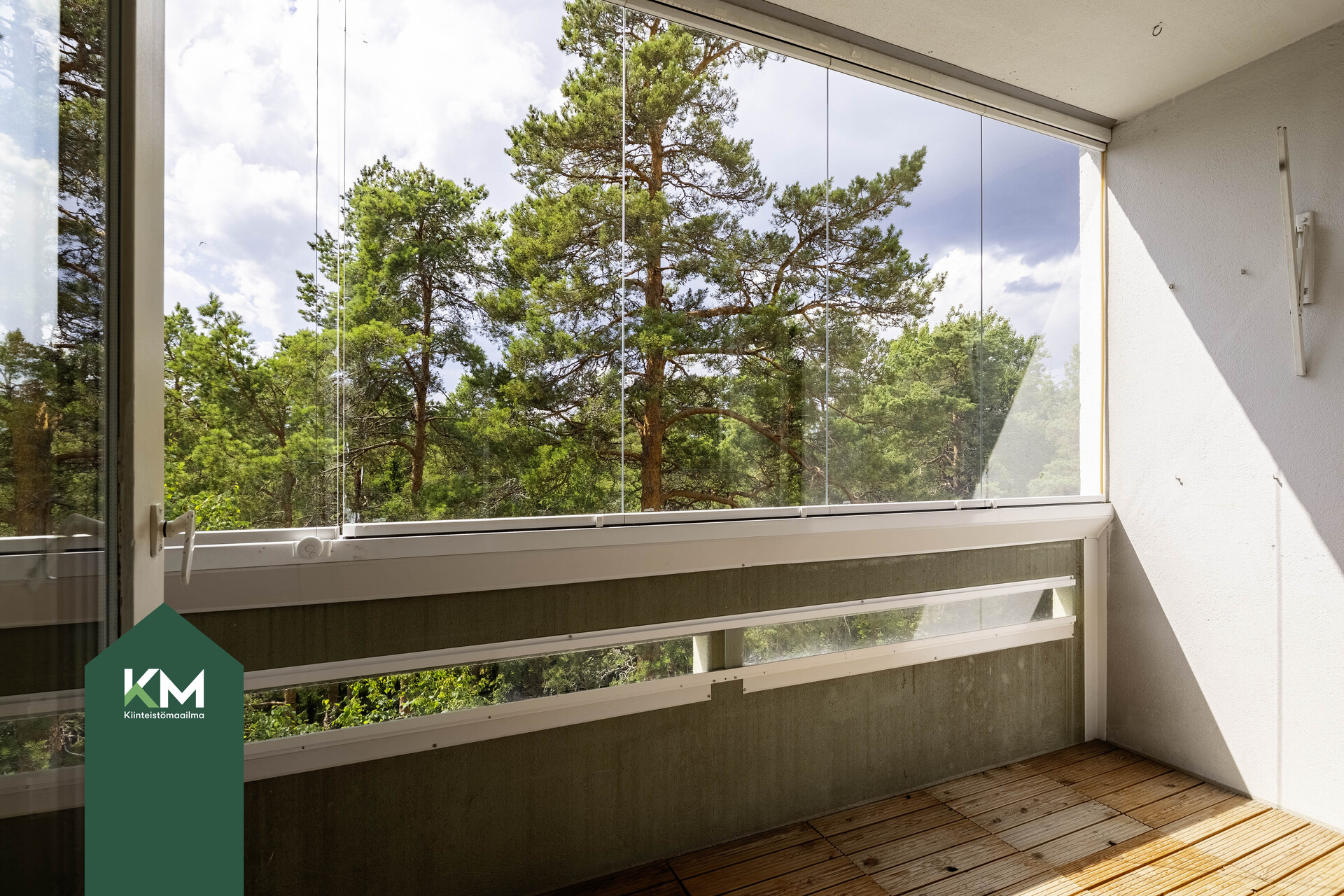 Haltijantie 11, Karhuvuori, Kotka