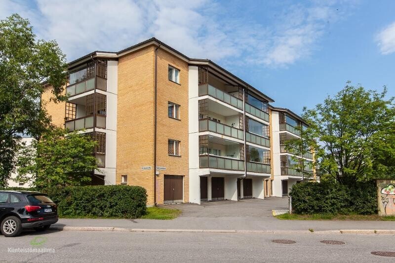 Rommakkokatu 11, Heinäpää, Oulu