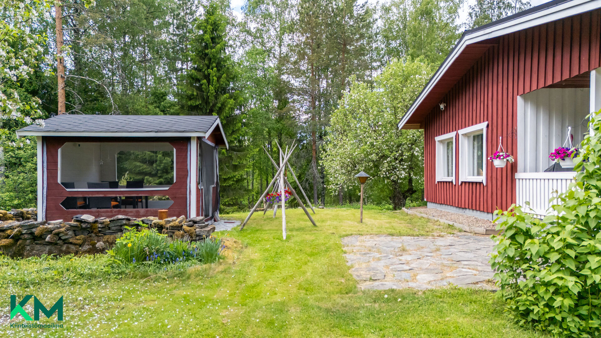 Liehunkulmantie 40, Tapiala, Kuhmoinen
